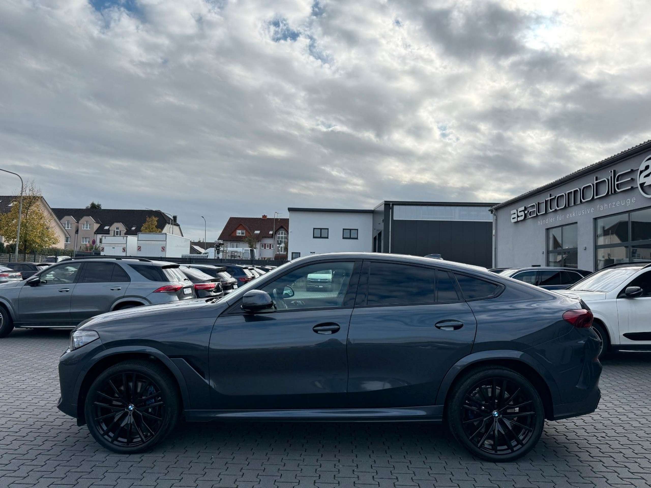 BMW - X6