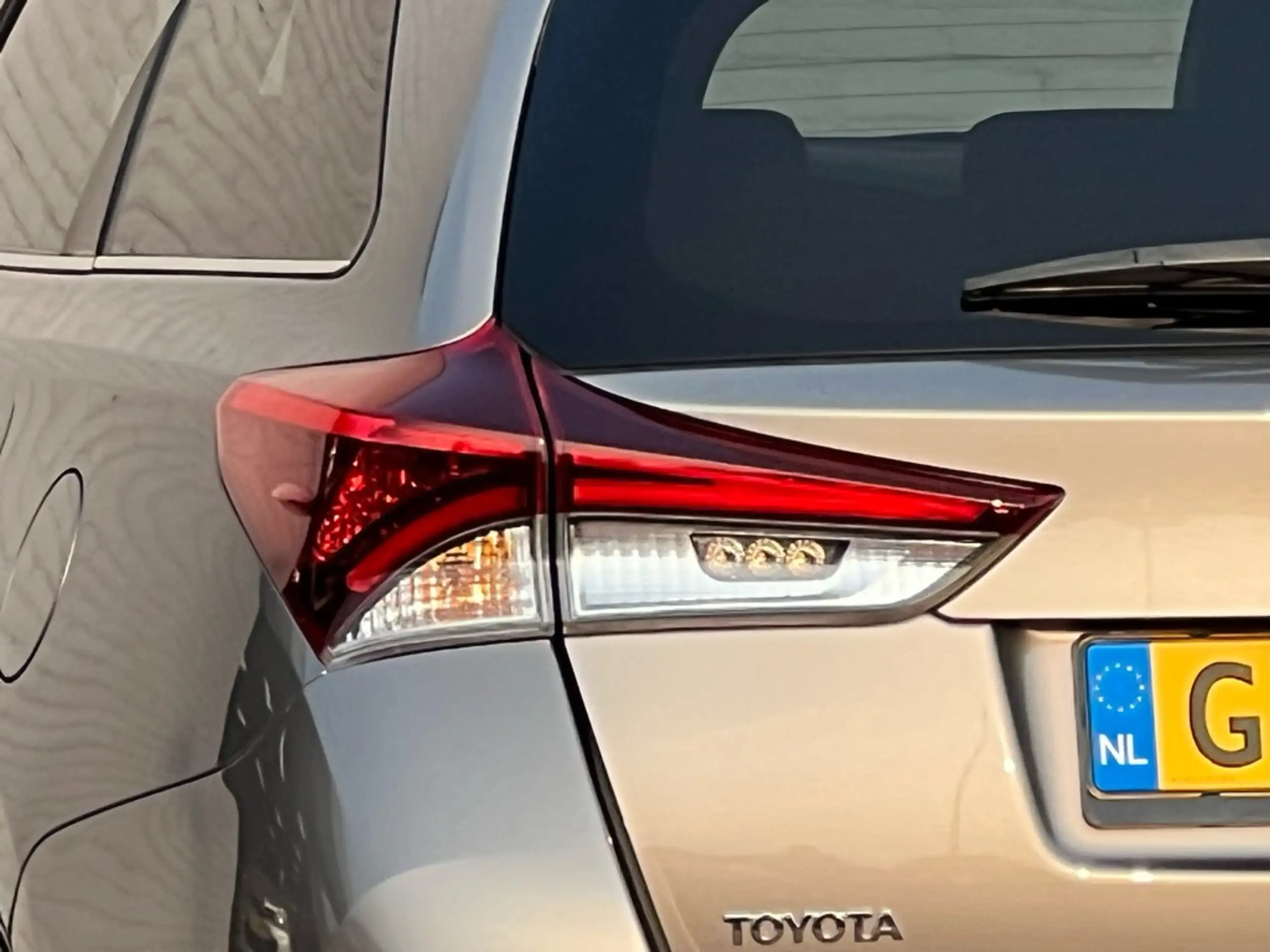 Toyota - Auris