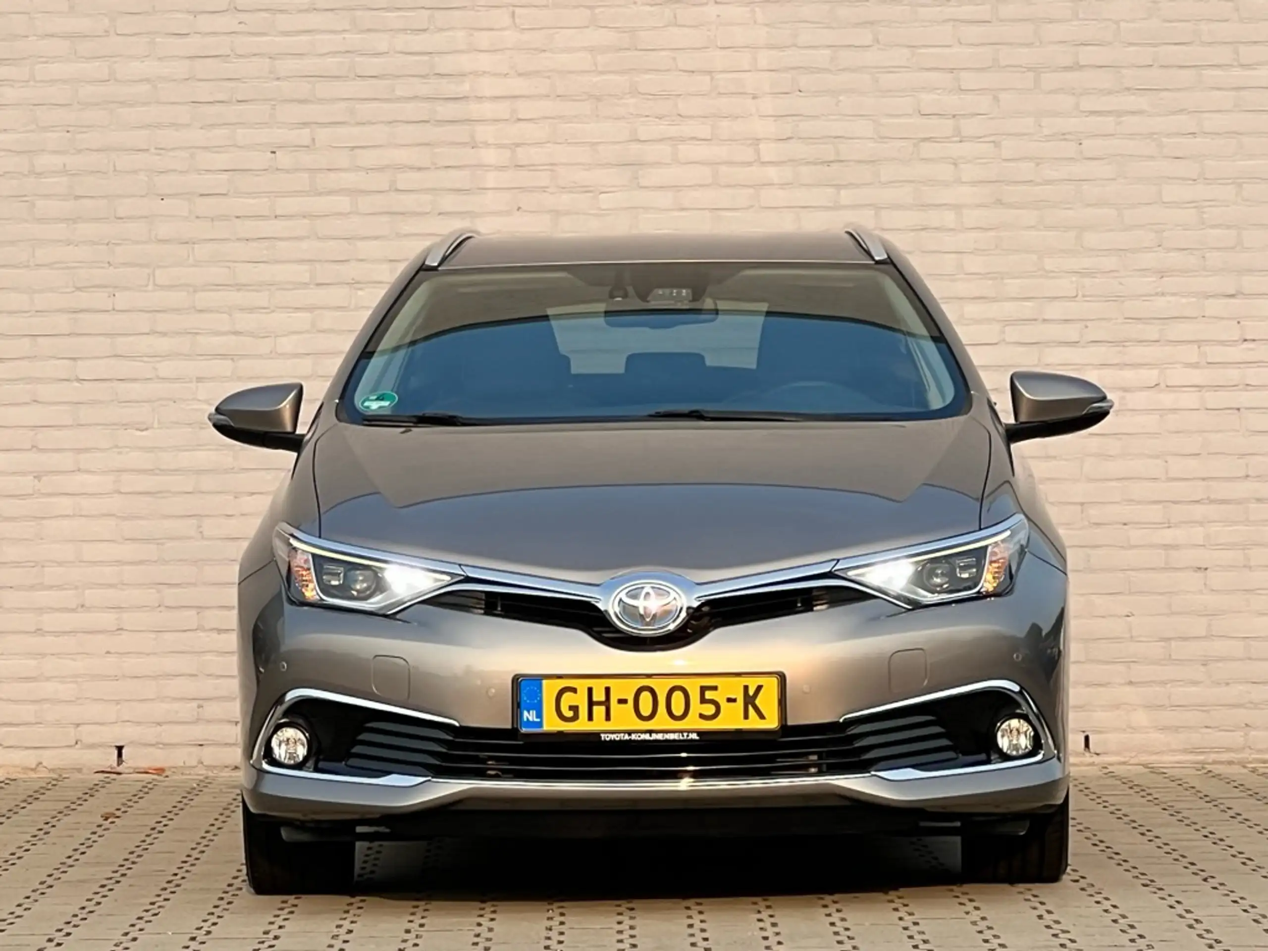 Toyota - Auris