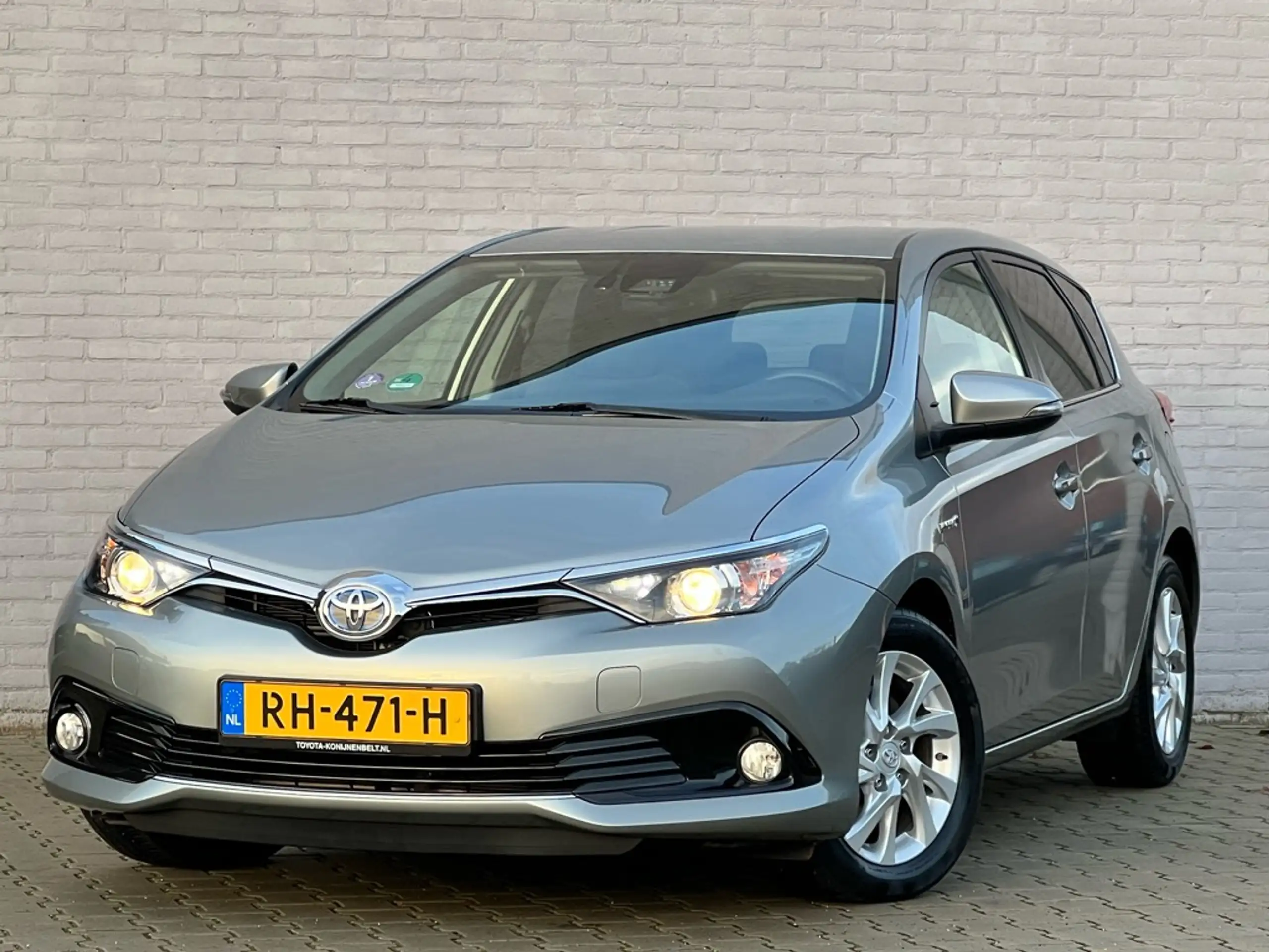 Toyota - Auris