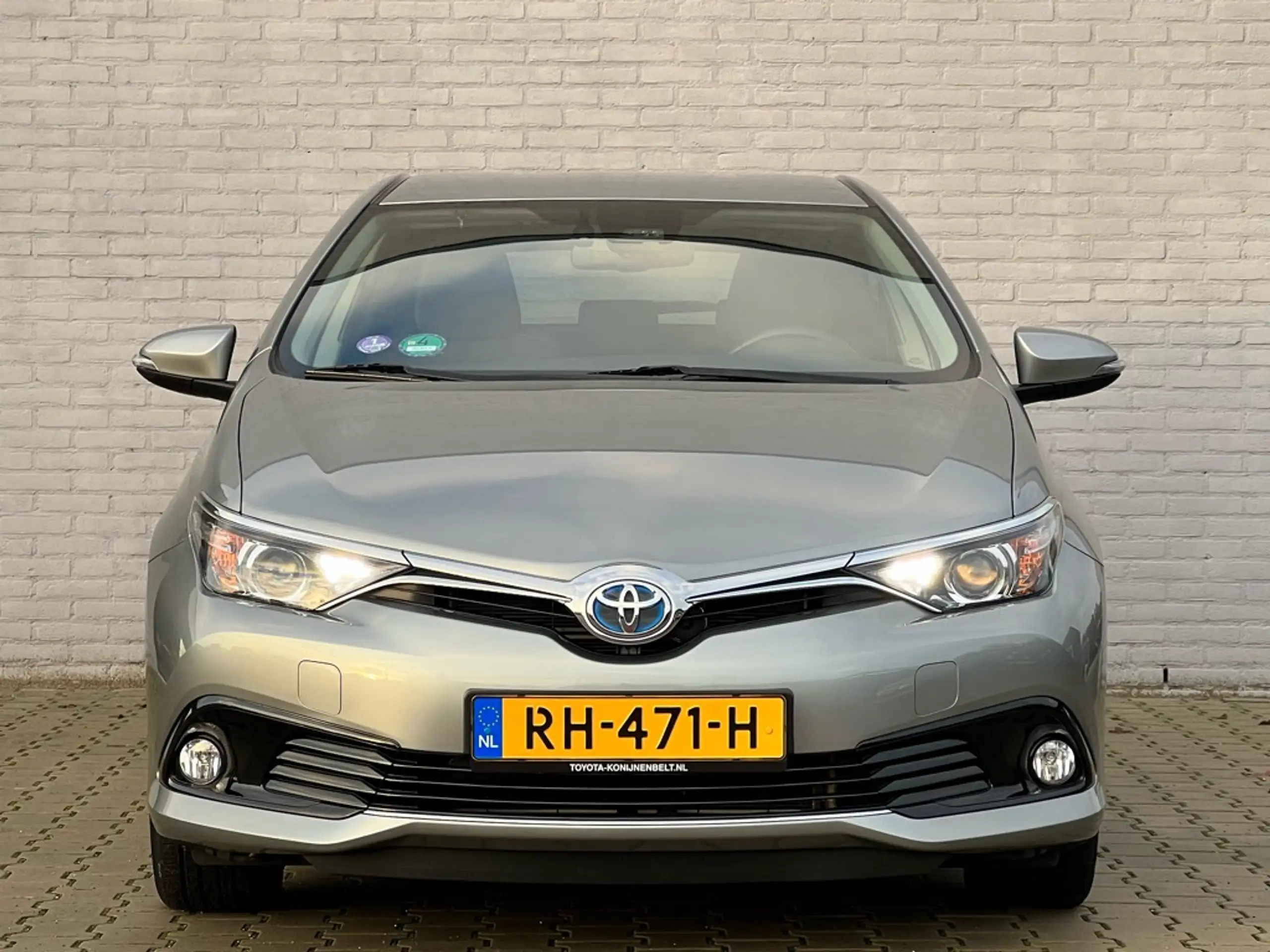 Toyota - Auris