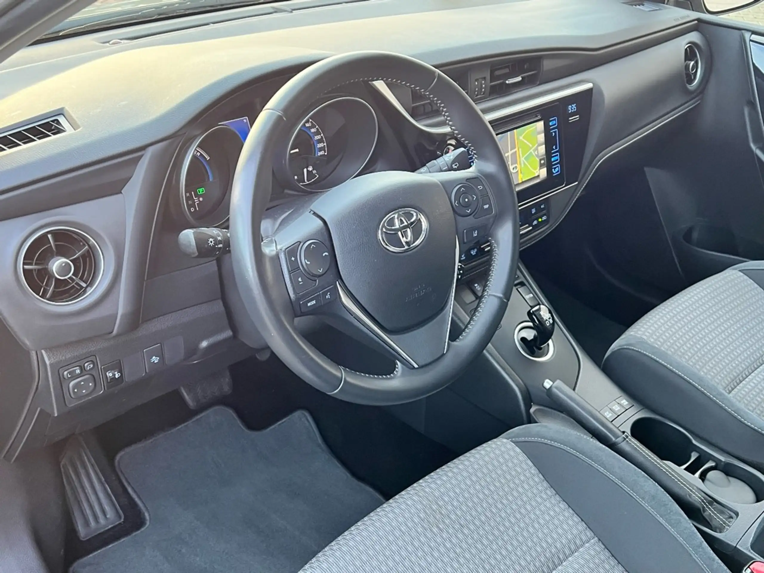 Toyota - Auris