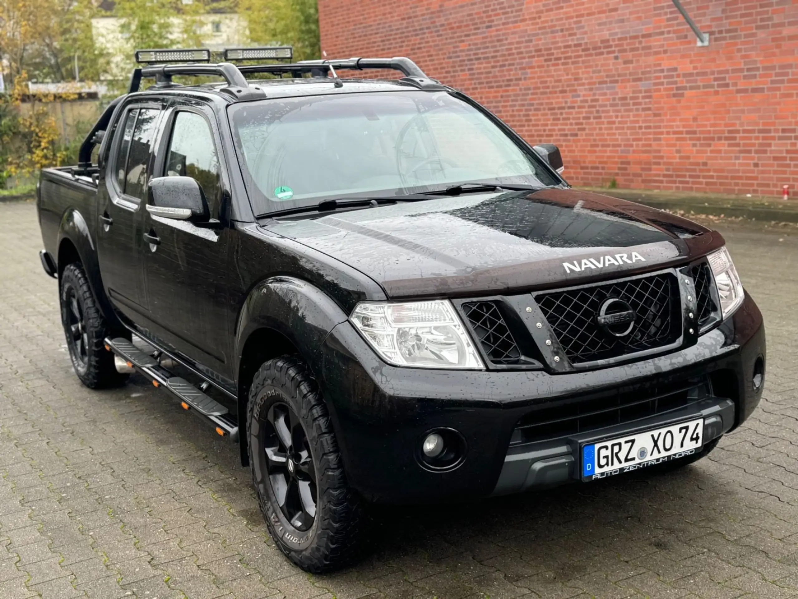 Nissan - Navara