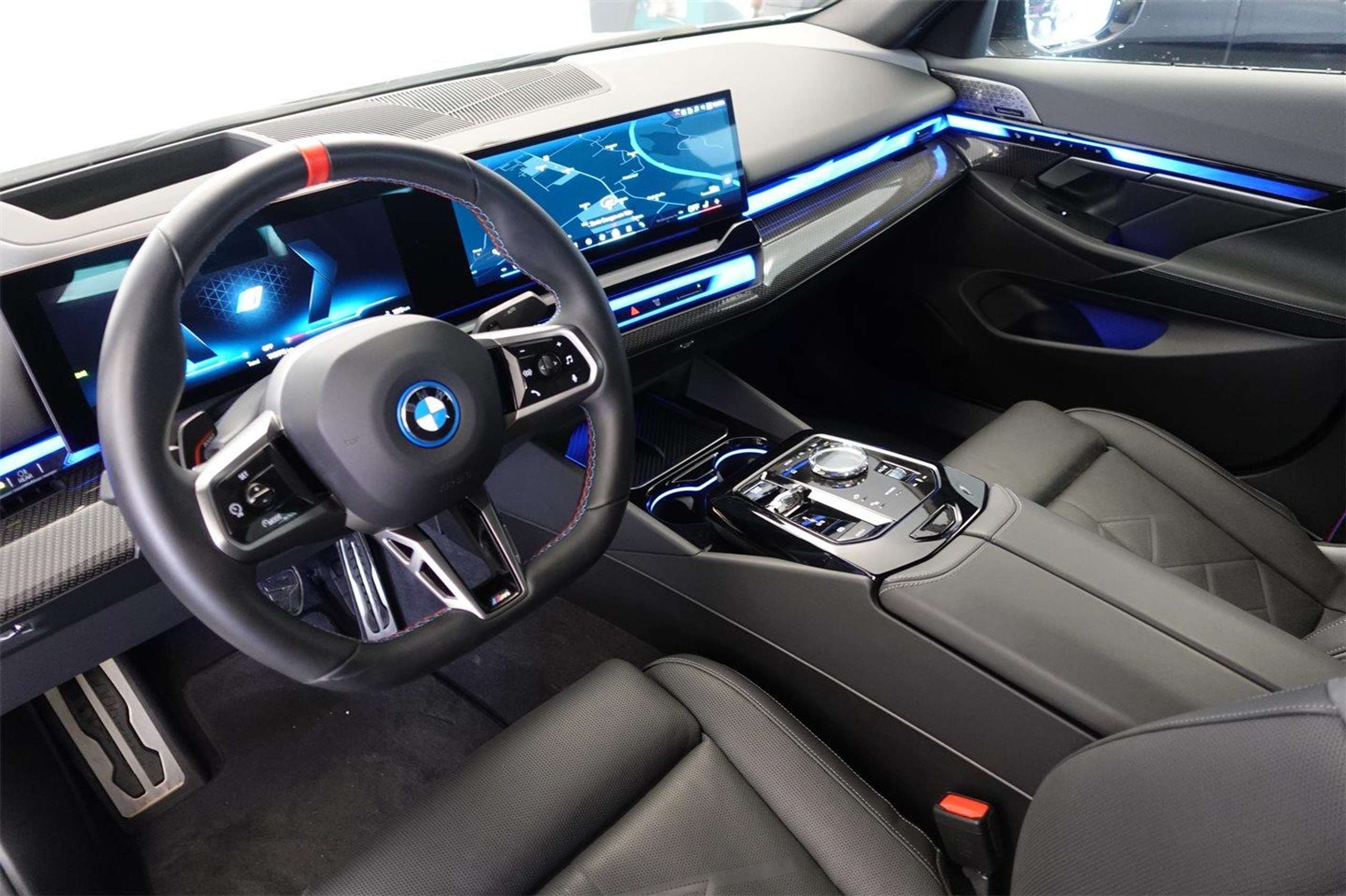 BMW - i5