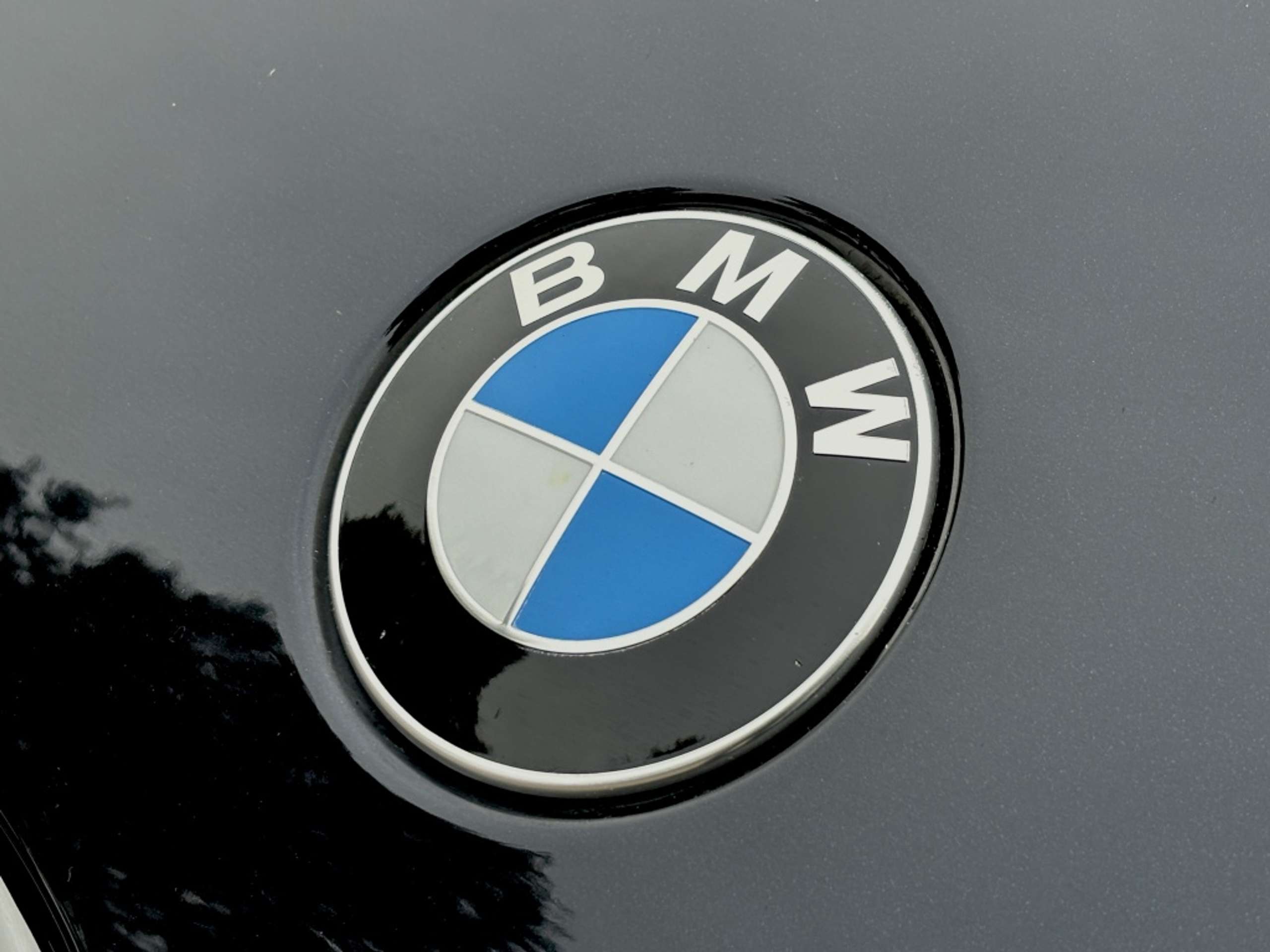 BMW - 840