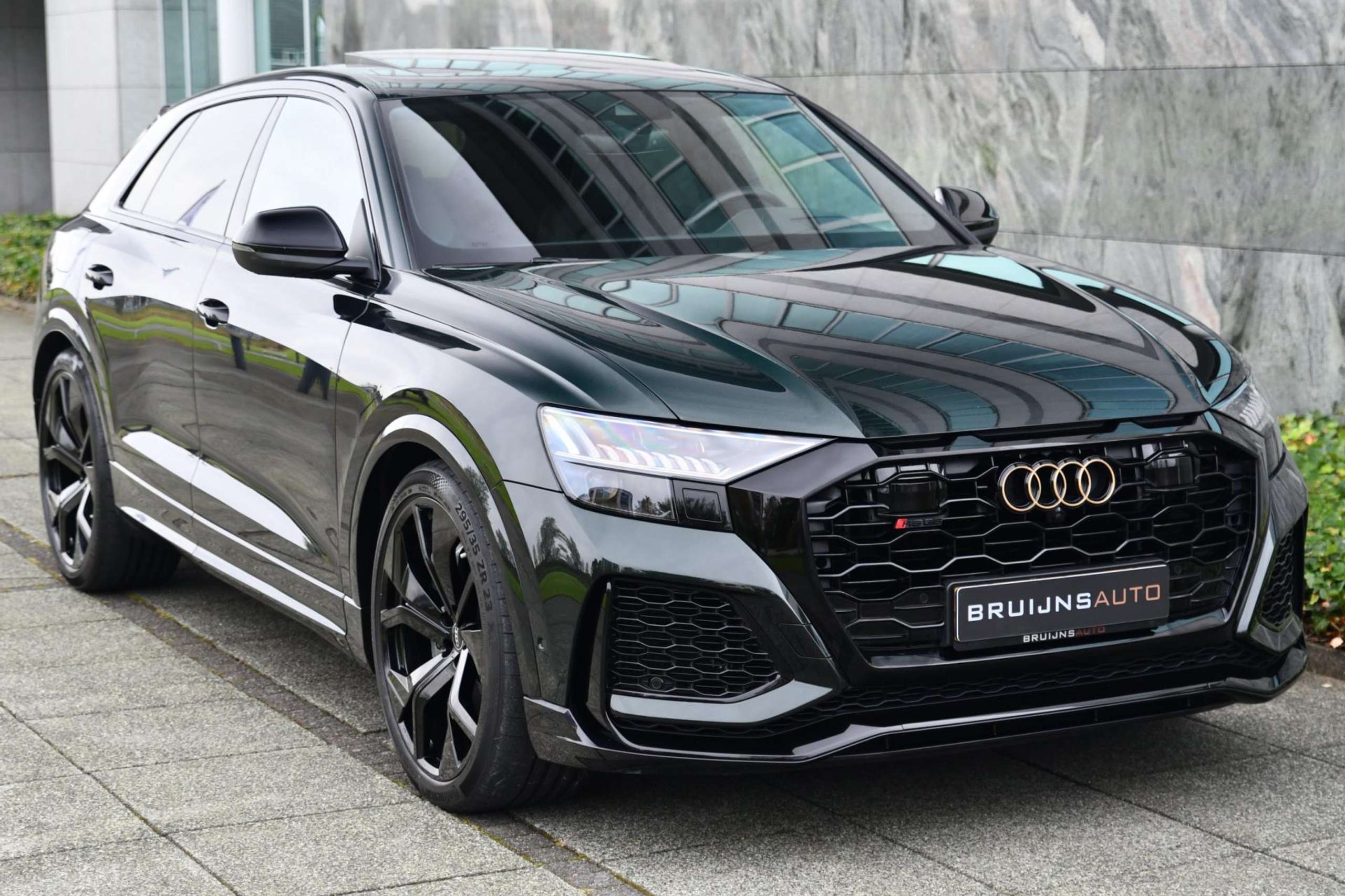 Audi - RS Q8