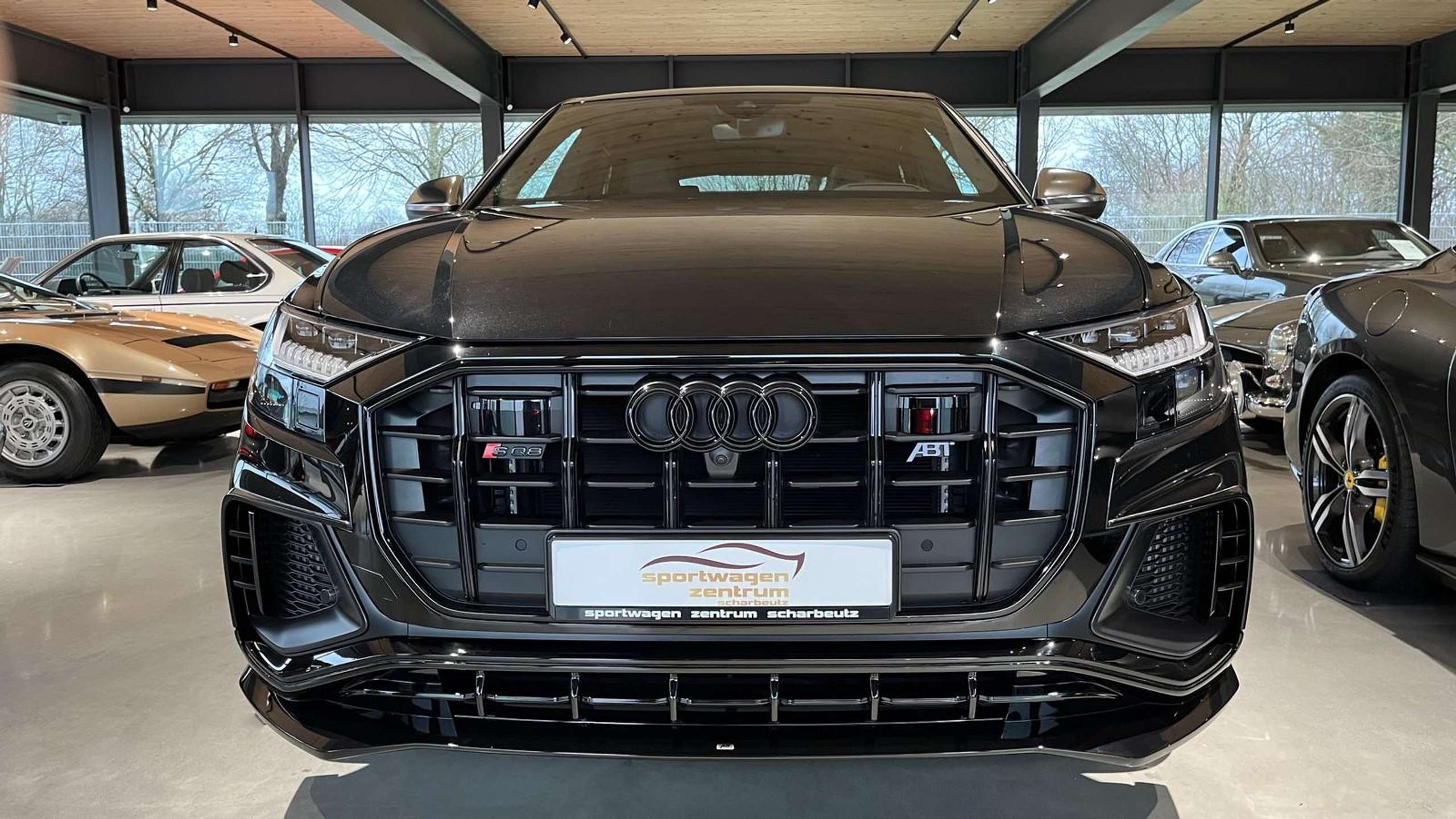 Audi - SQ8