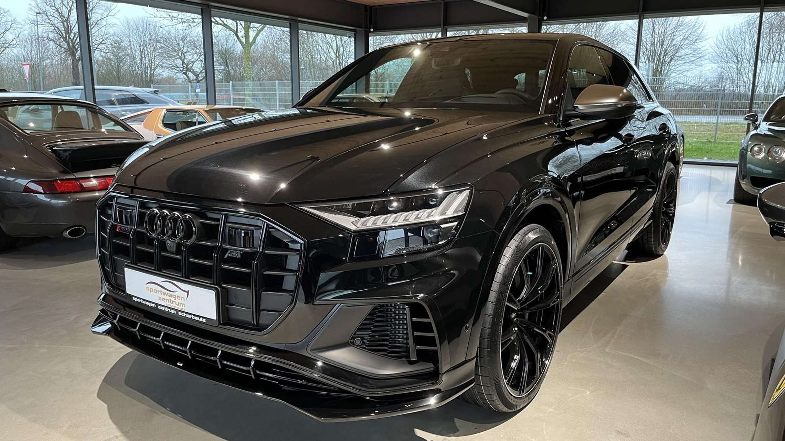 Audi - SQ8