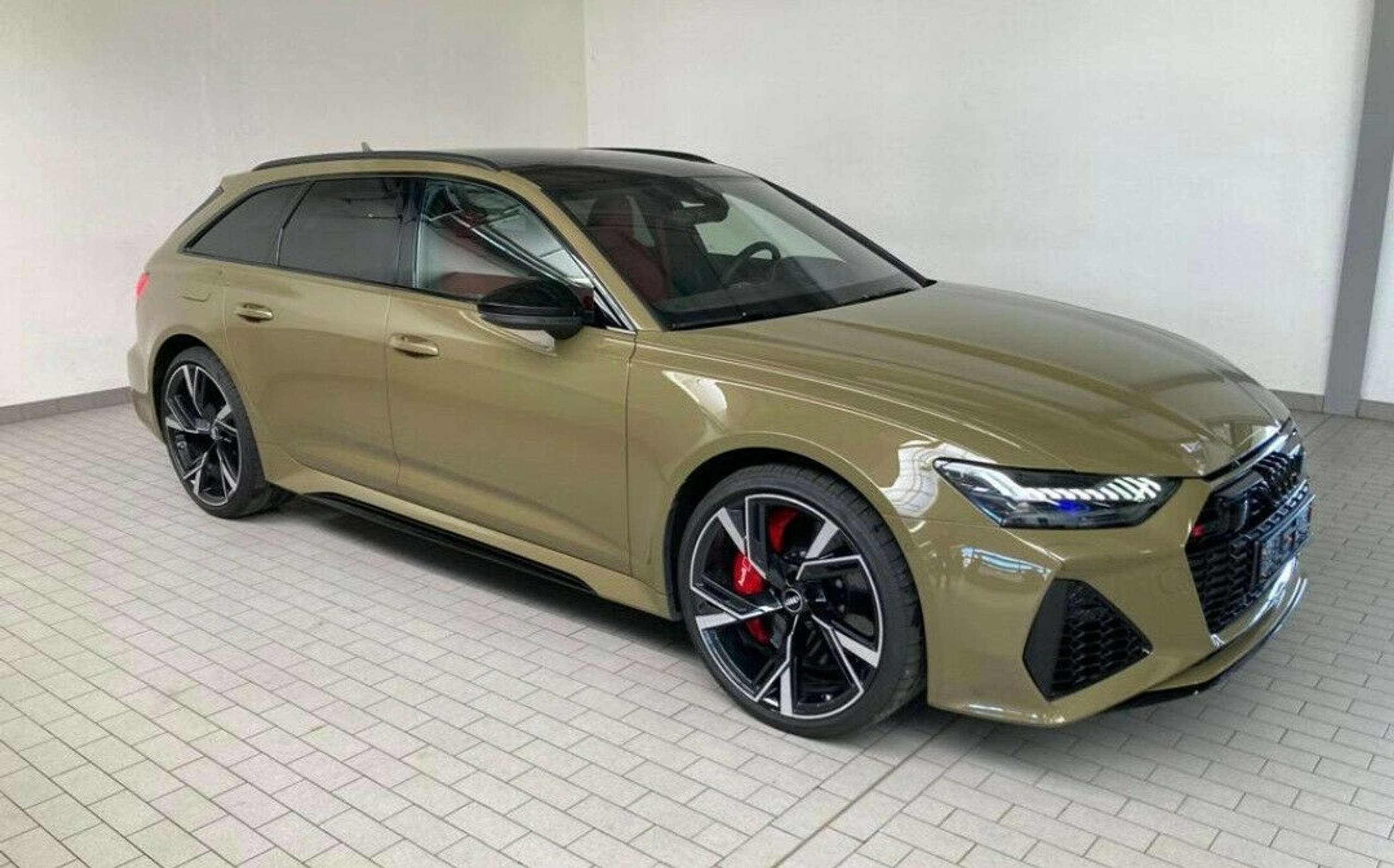 Audi - RS6