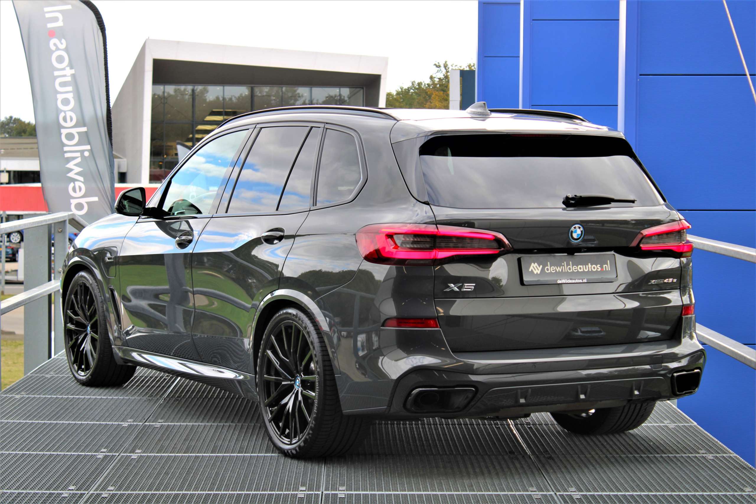 BMW - X5