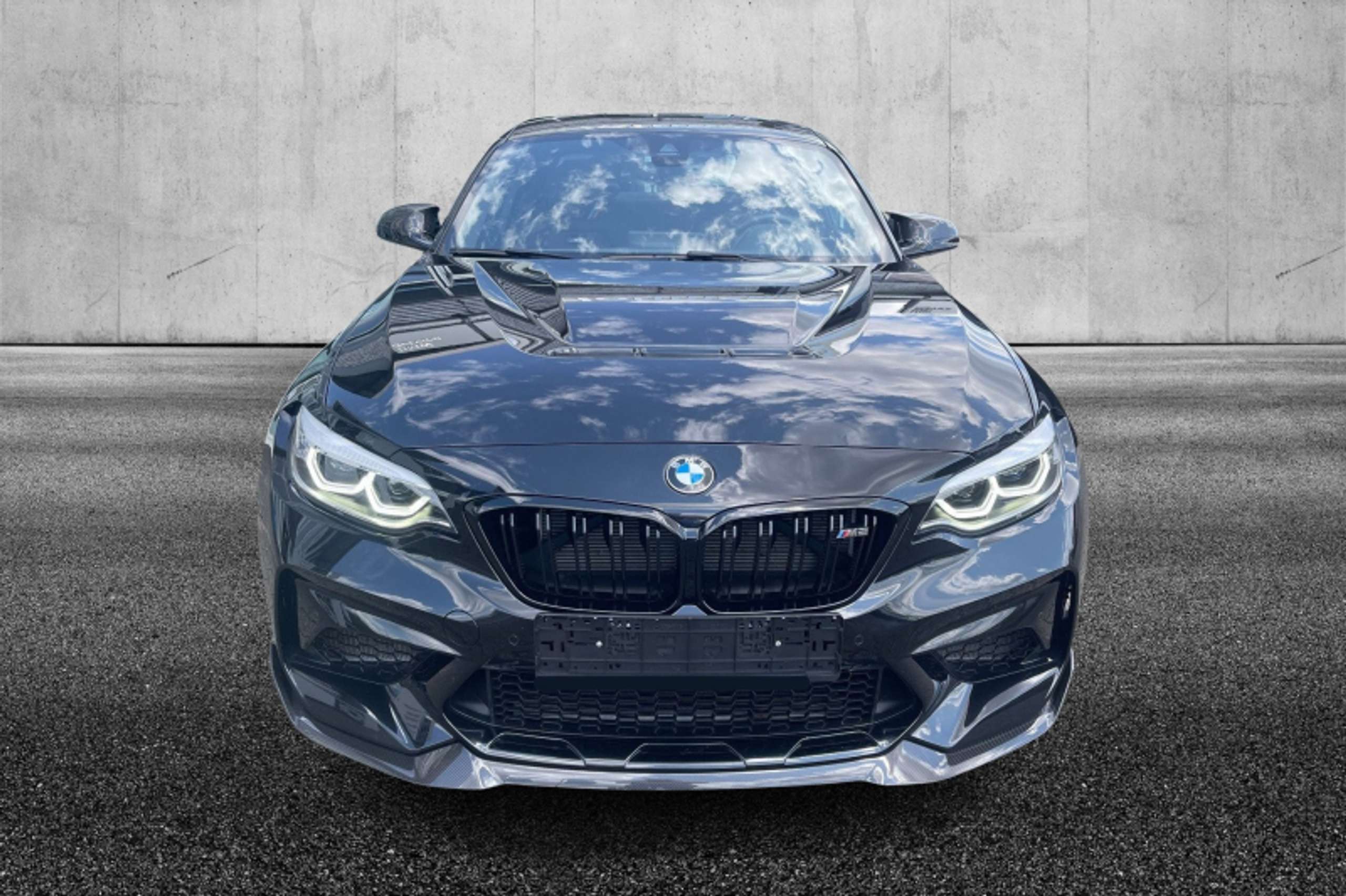 BMW - M2