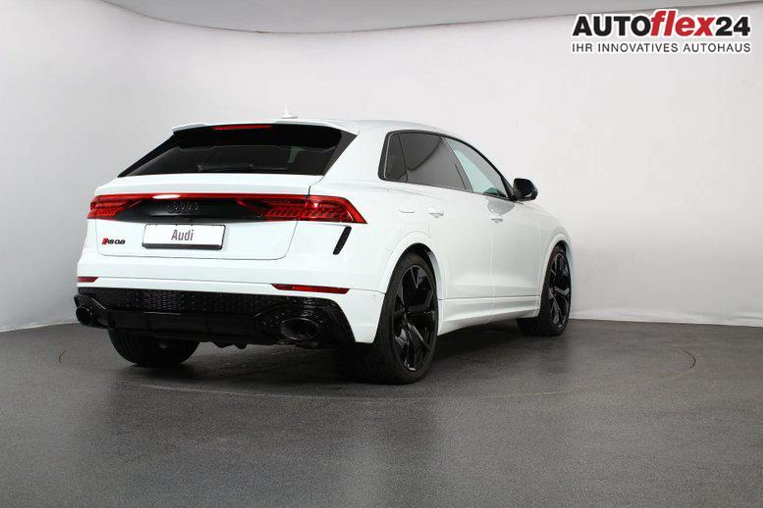 Audi - RS Q8