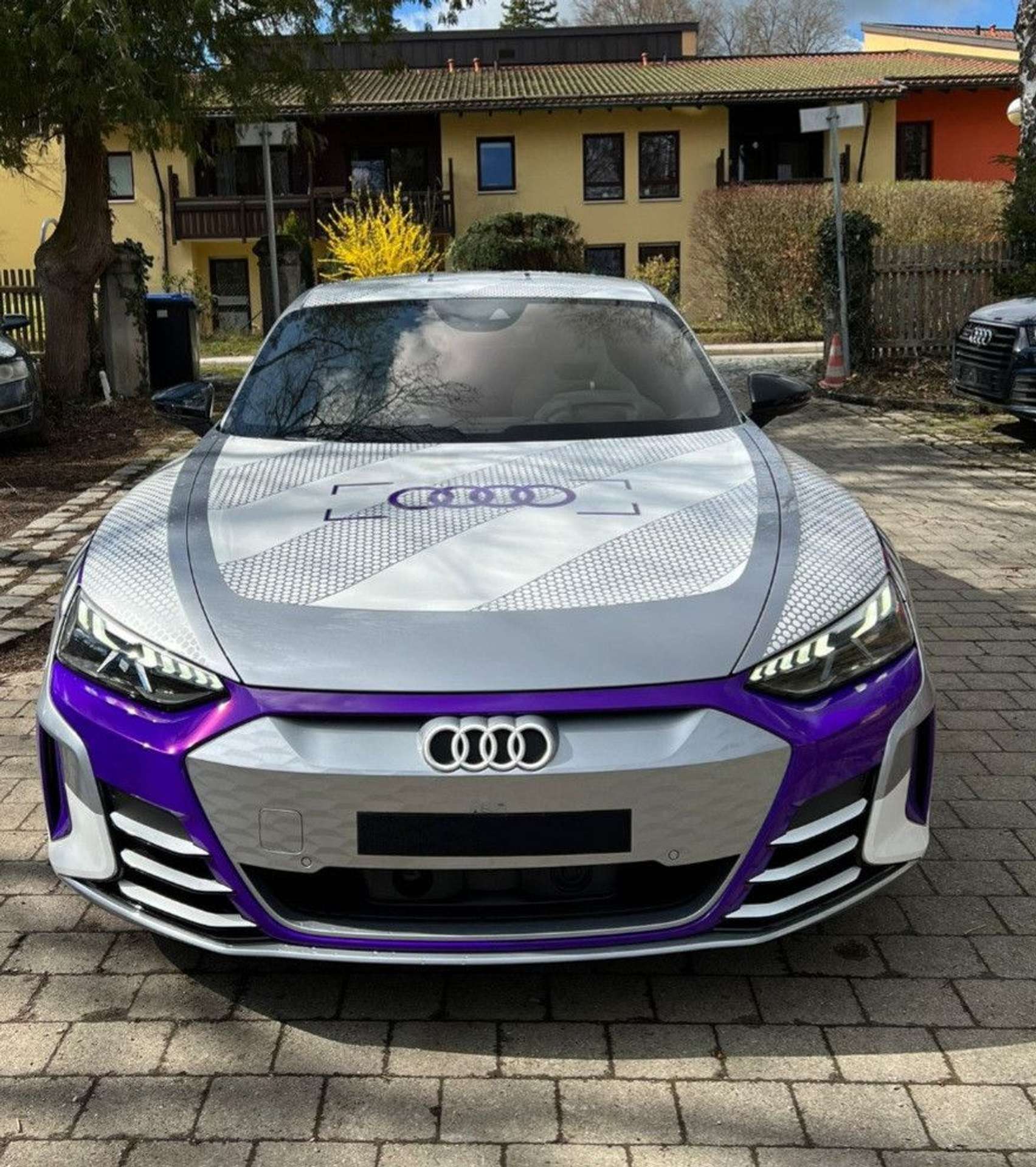 Audi - e-tron GT