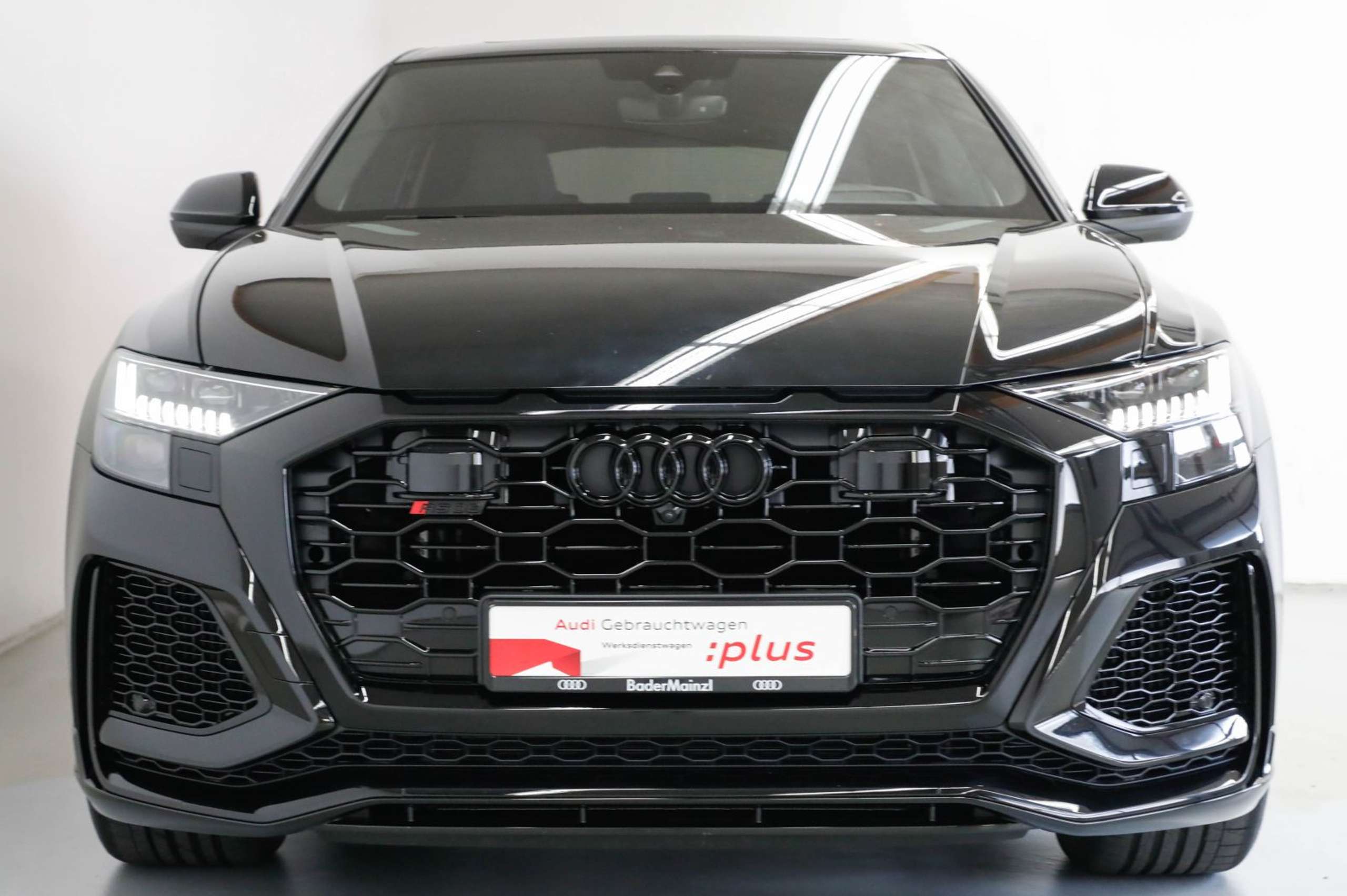 Audi - RS Q8