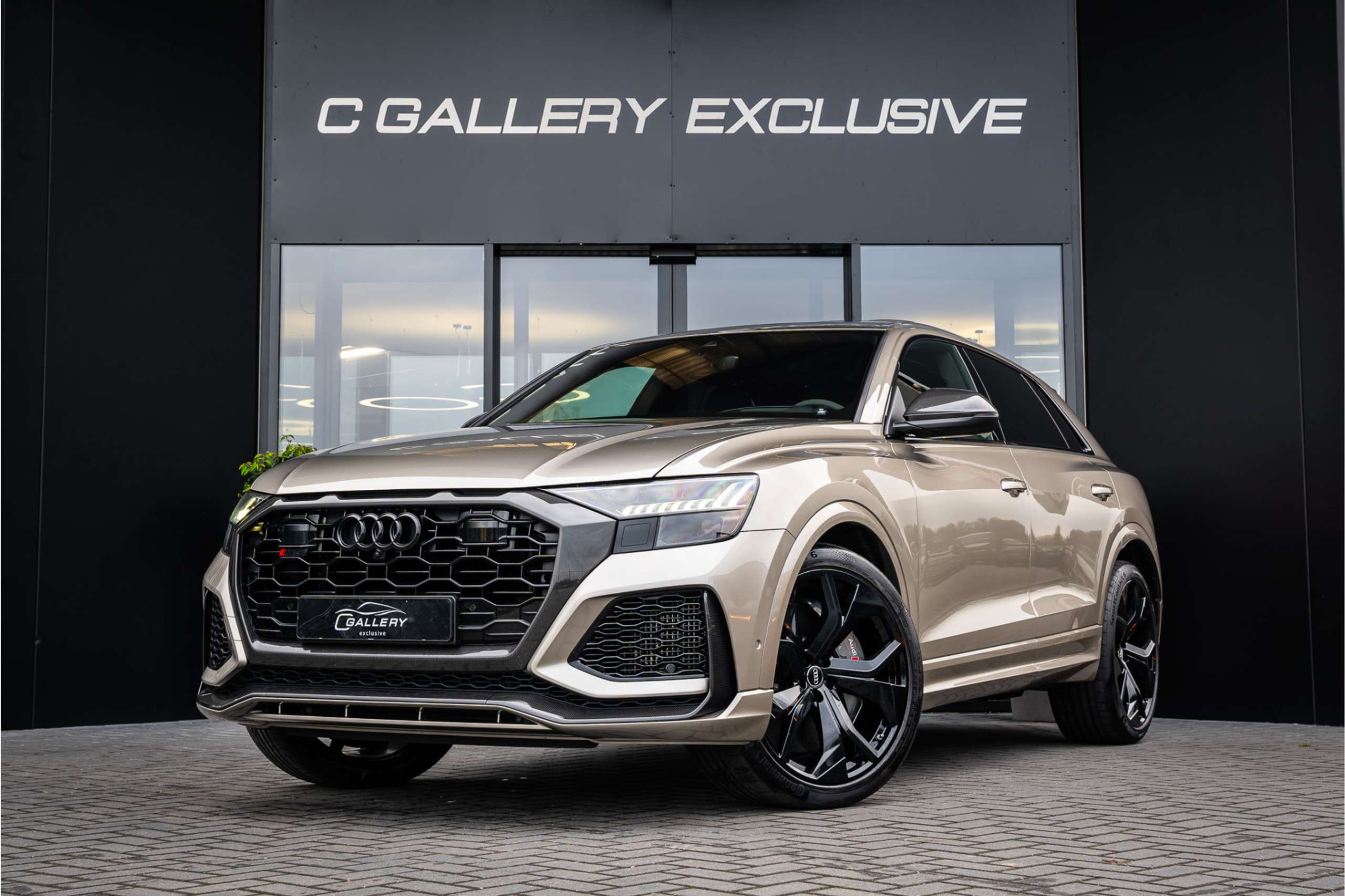 Audi - RS Q8