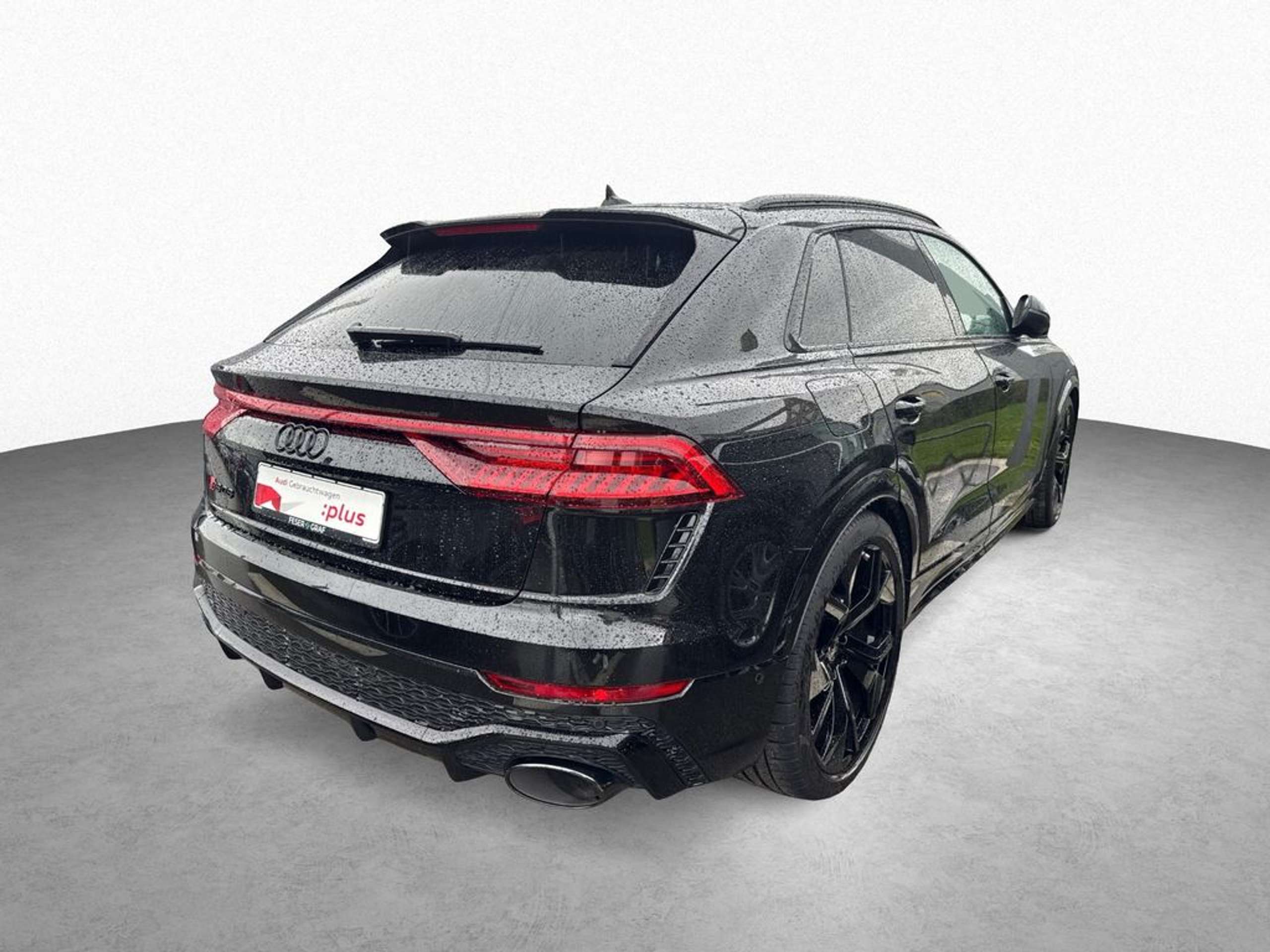 Audi - RS Q8