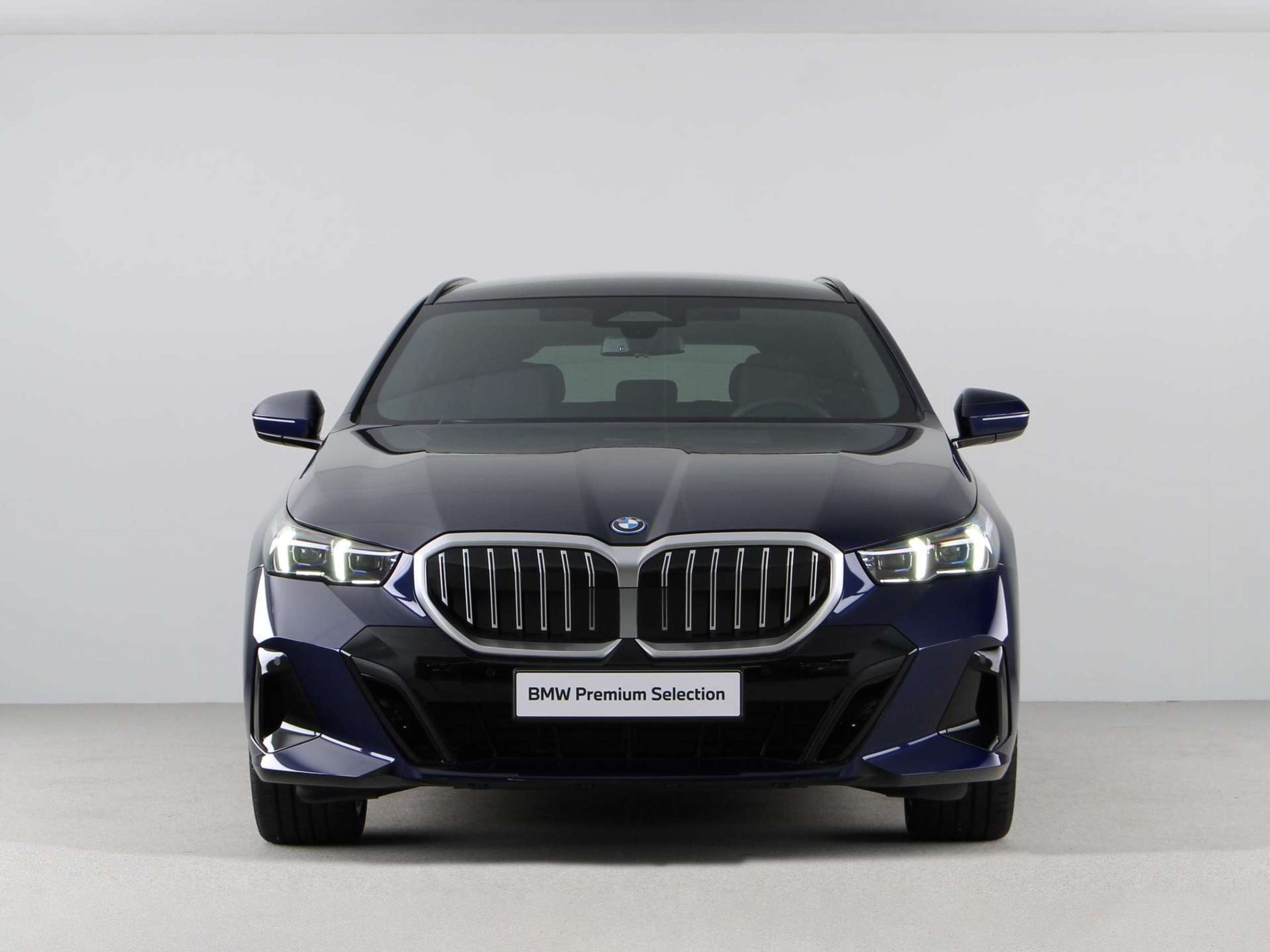 BMW - 530