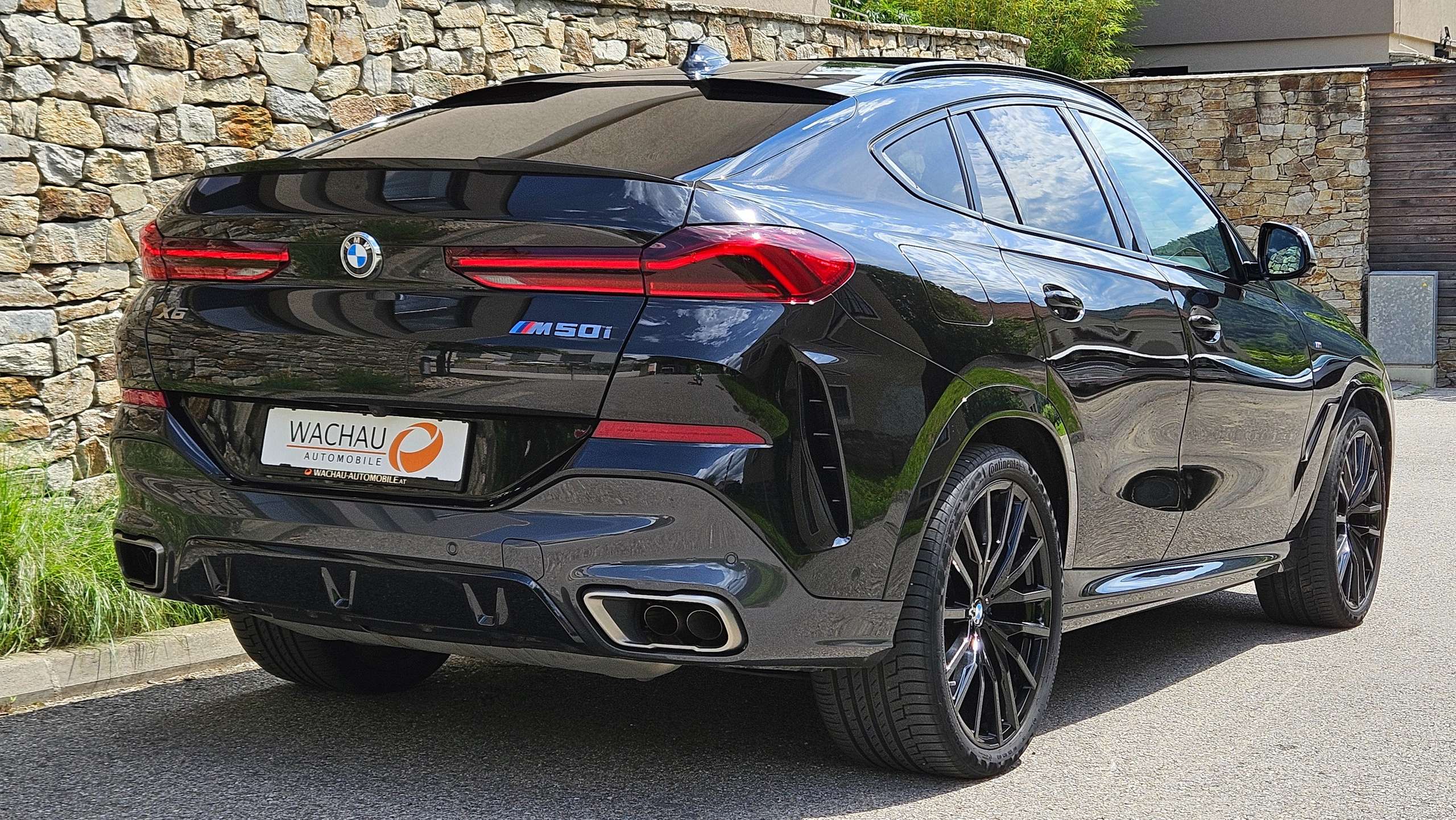 BMW - X6 M