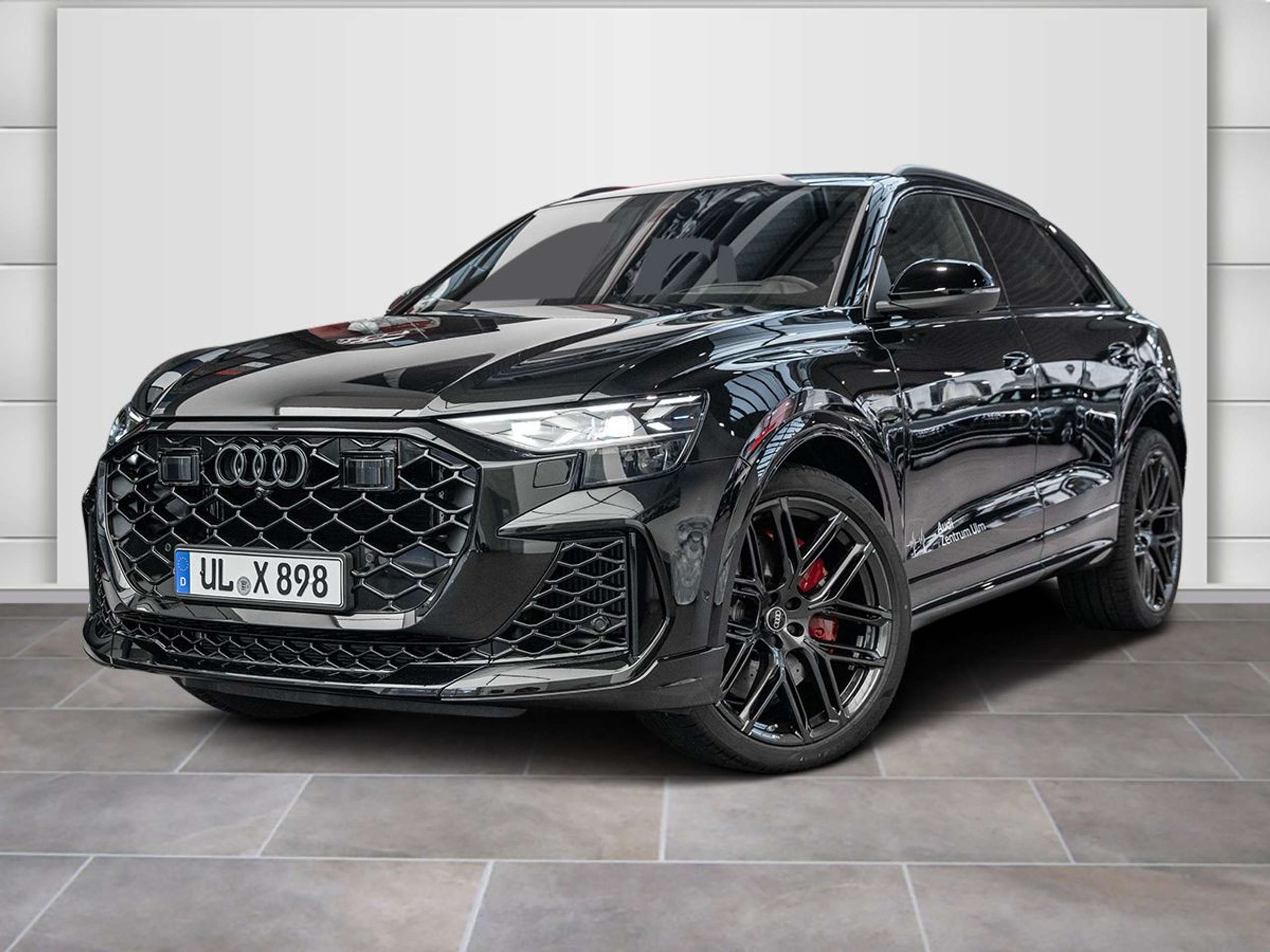 Audi - RS Q8