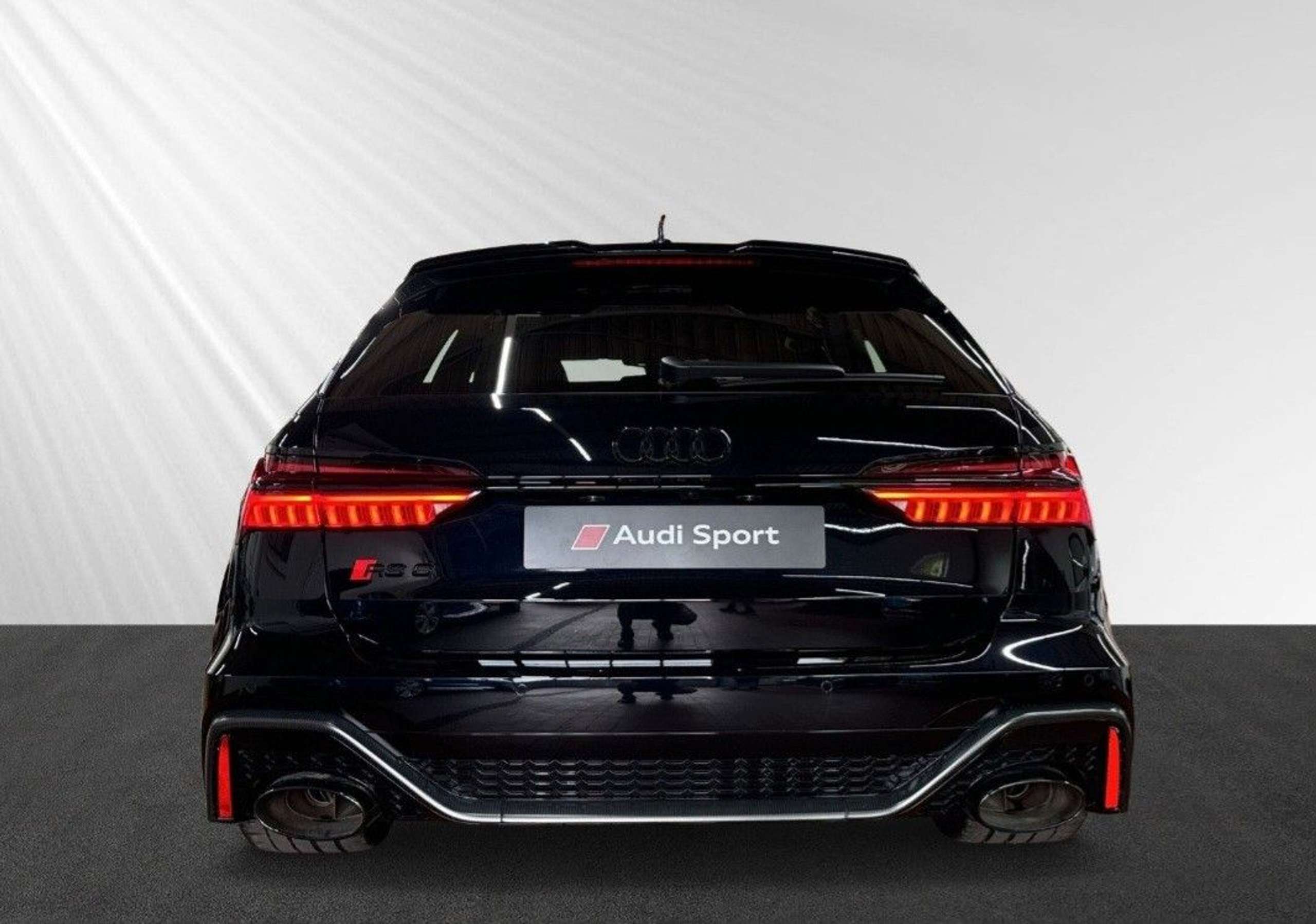 Audi - RS6