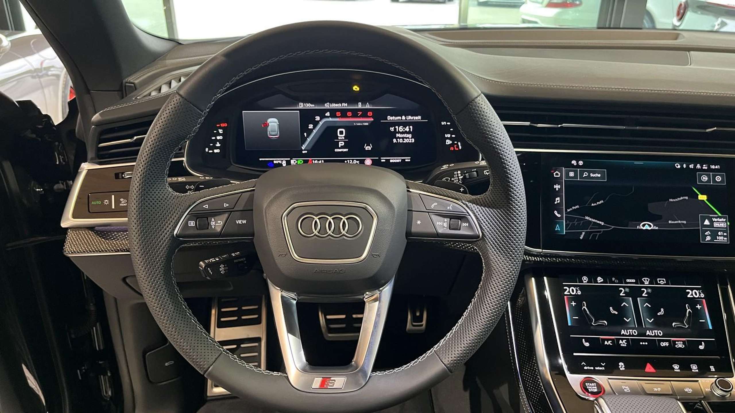 Audi - SQ8