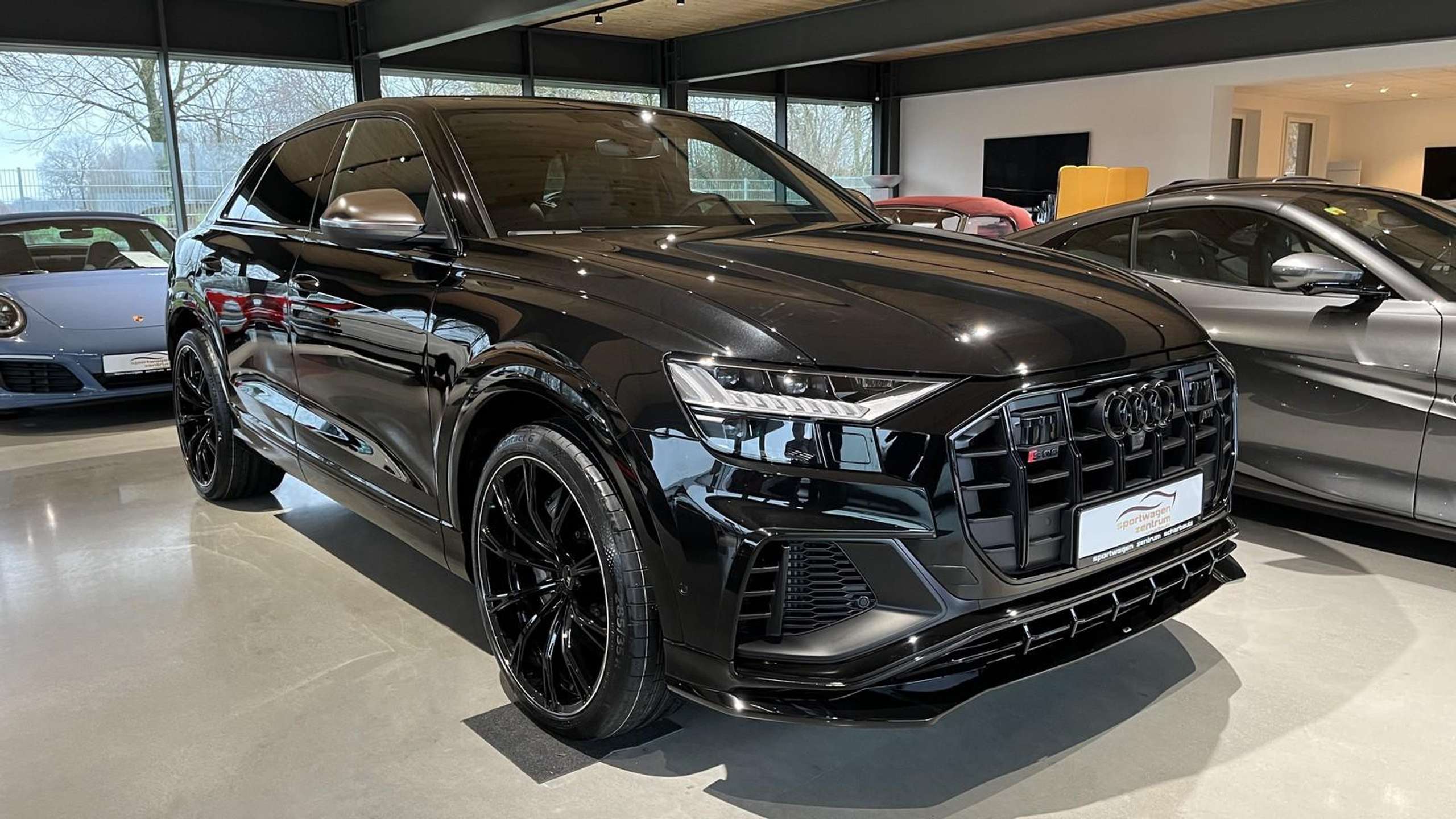 Audi - SQ8