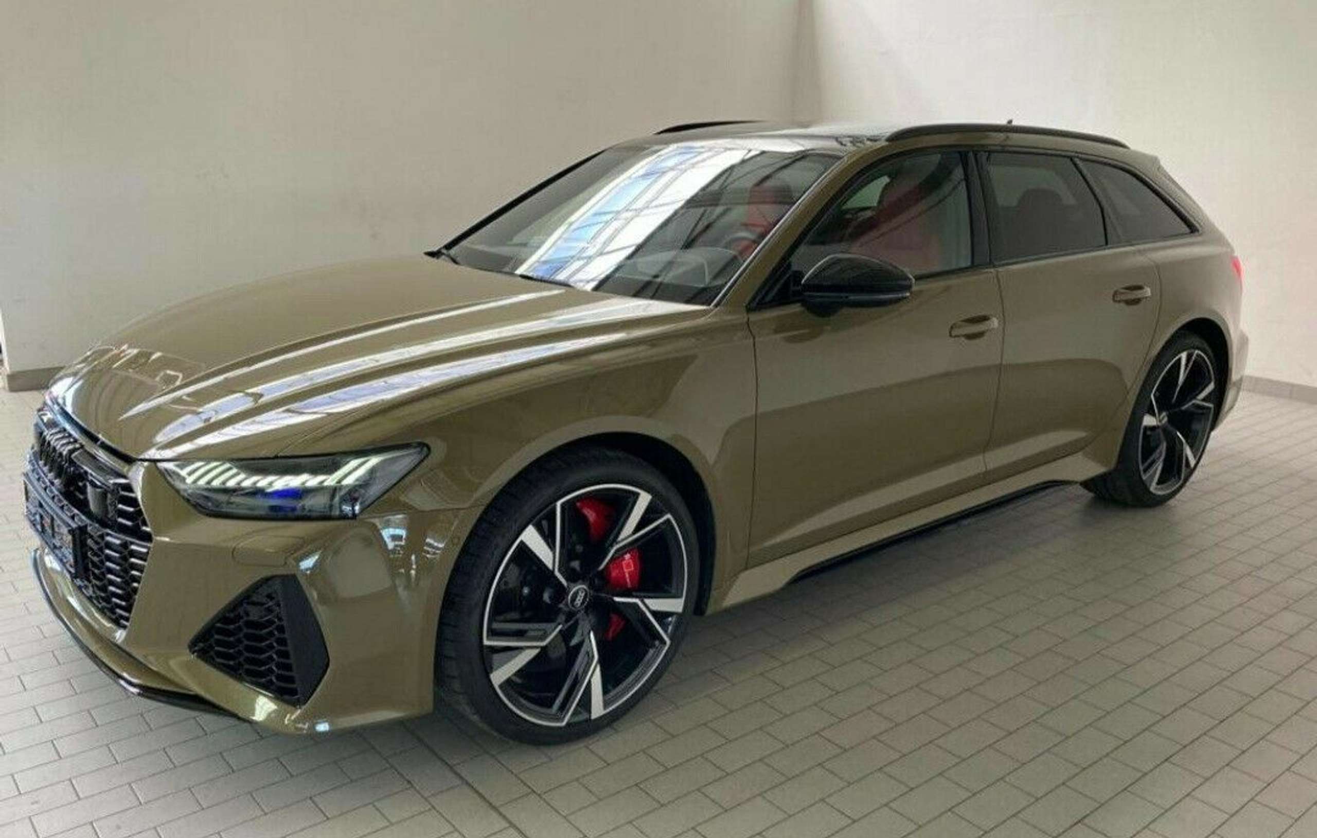 Audi - RS6