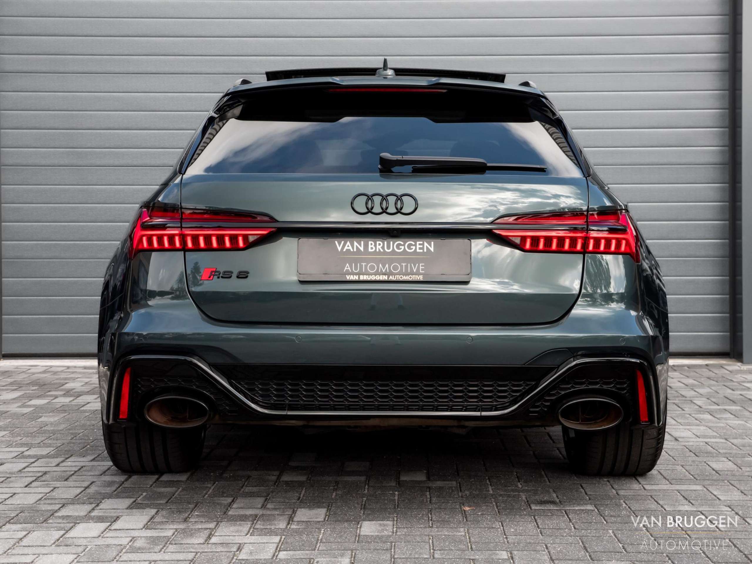 Audi - RS6