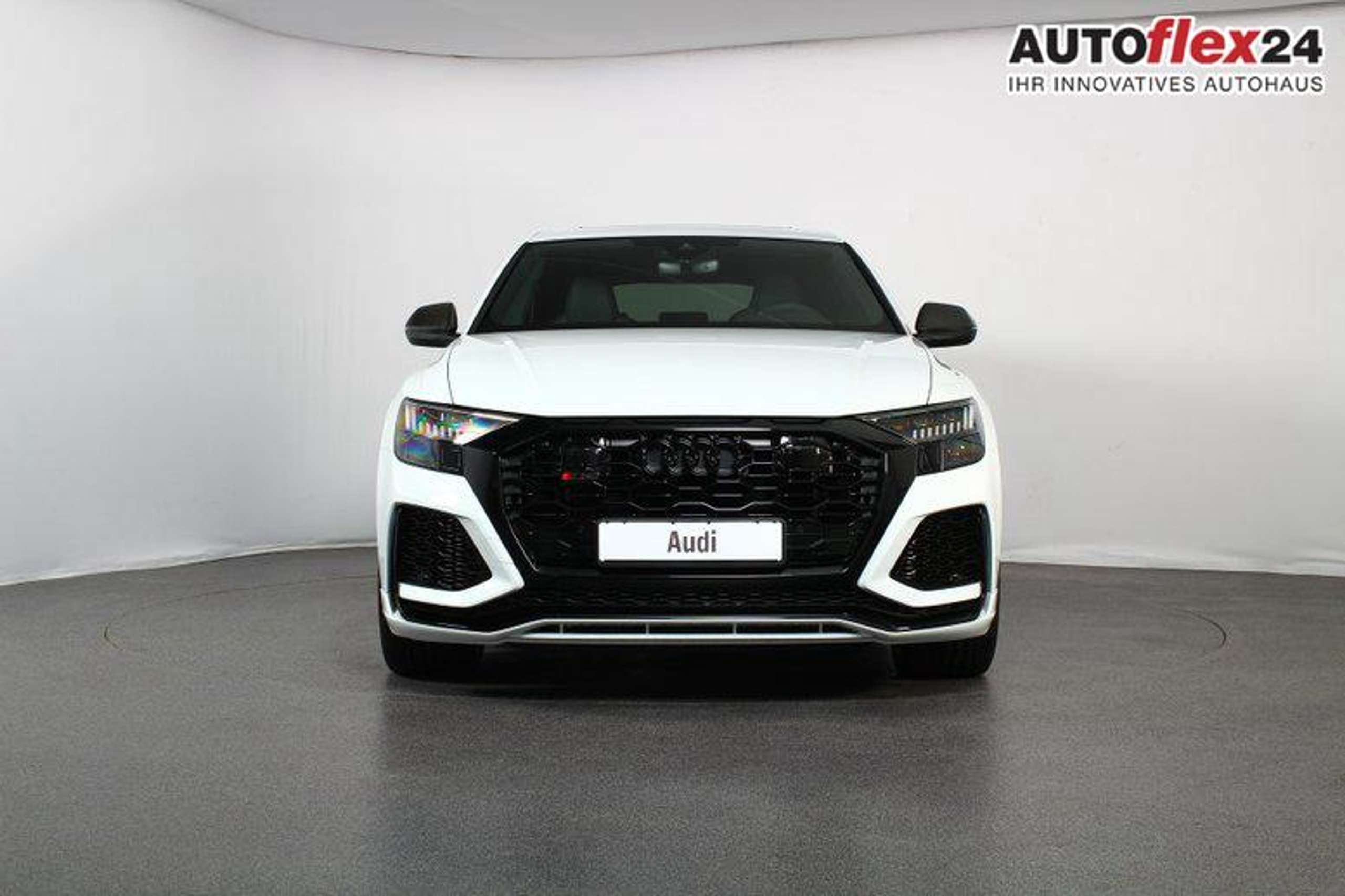 Audi - RS Q8