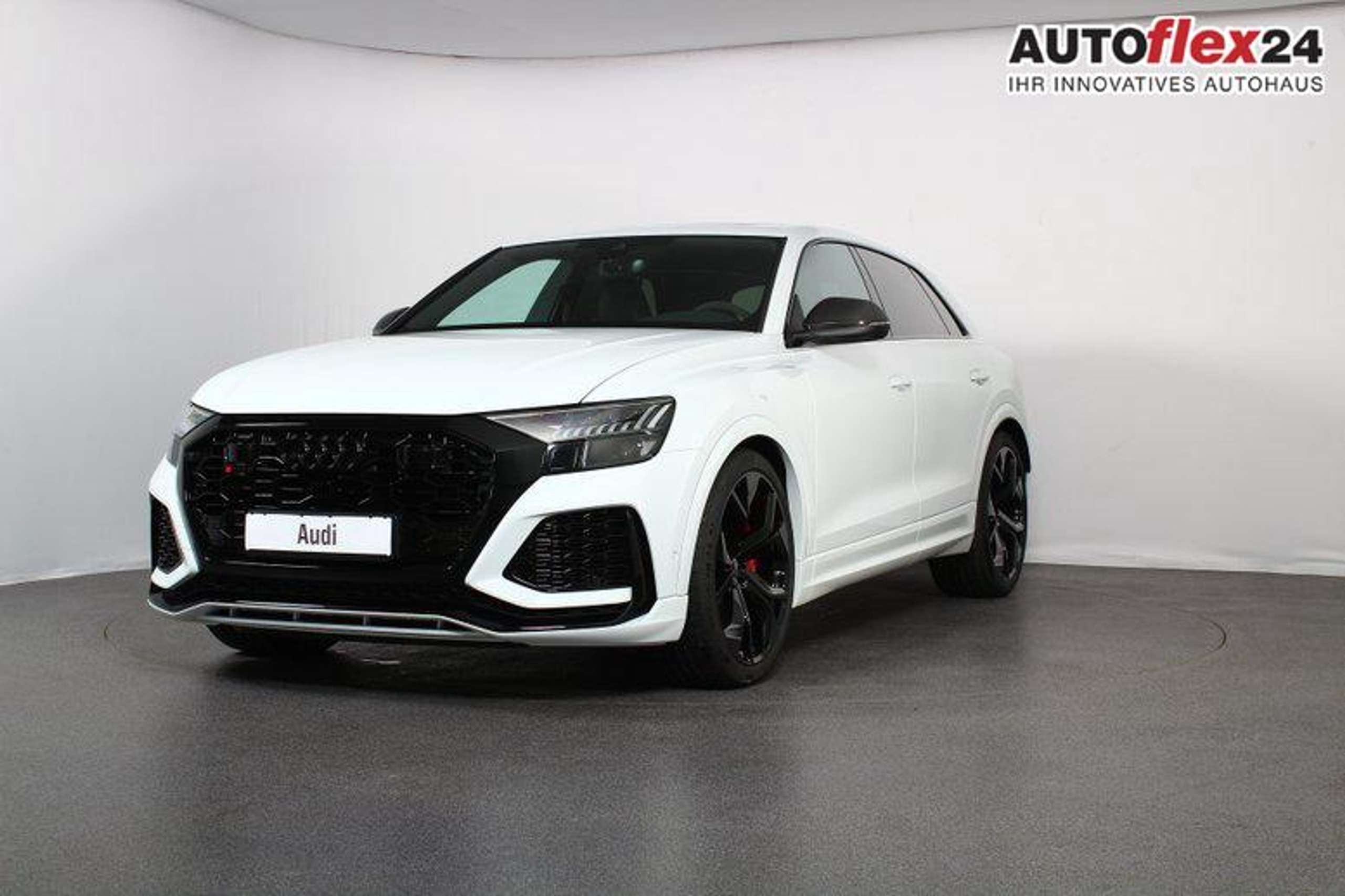 Audi - RS Q8