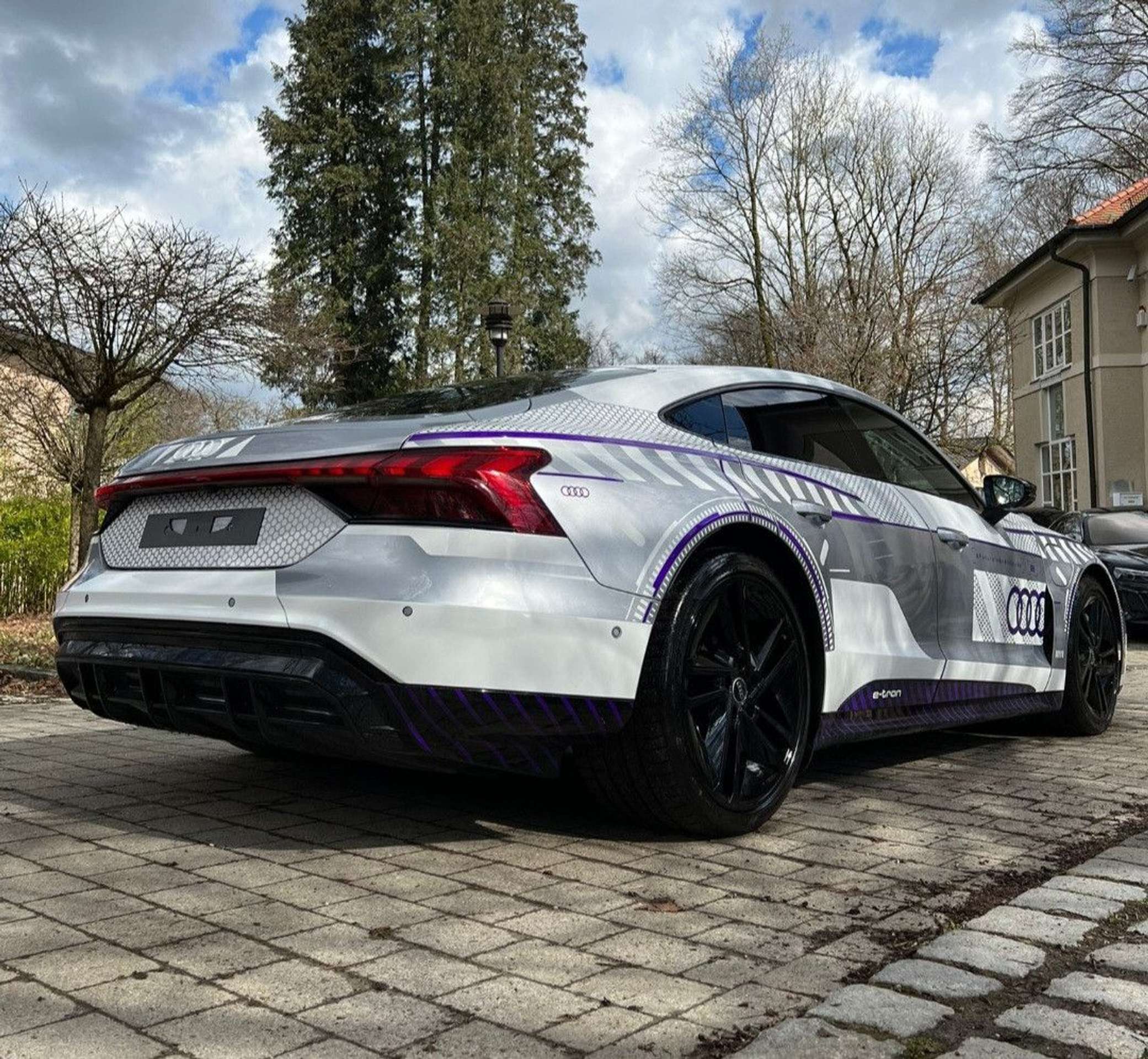 Audi - RS e-tron GT