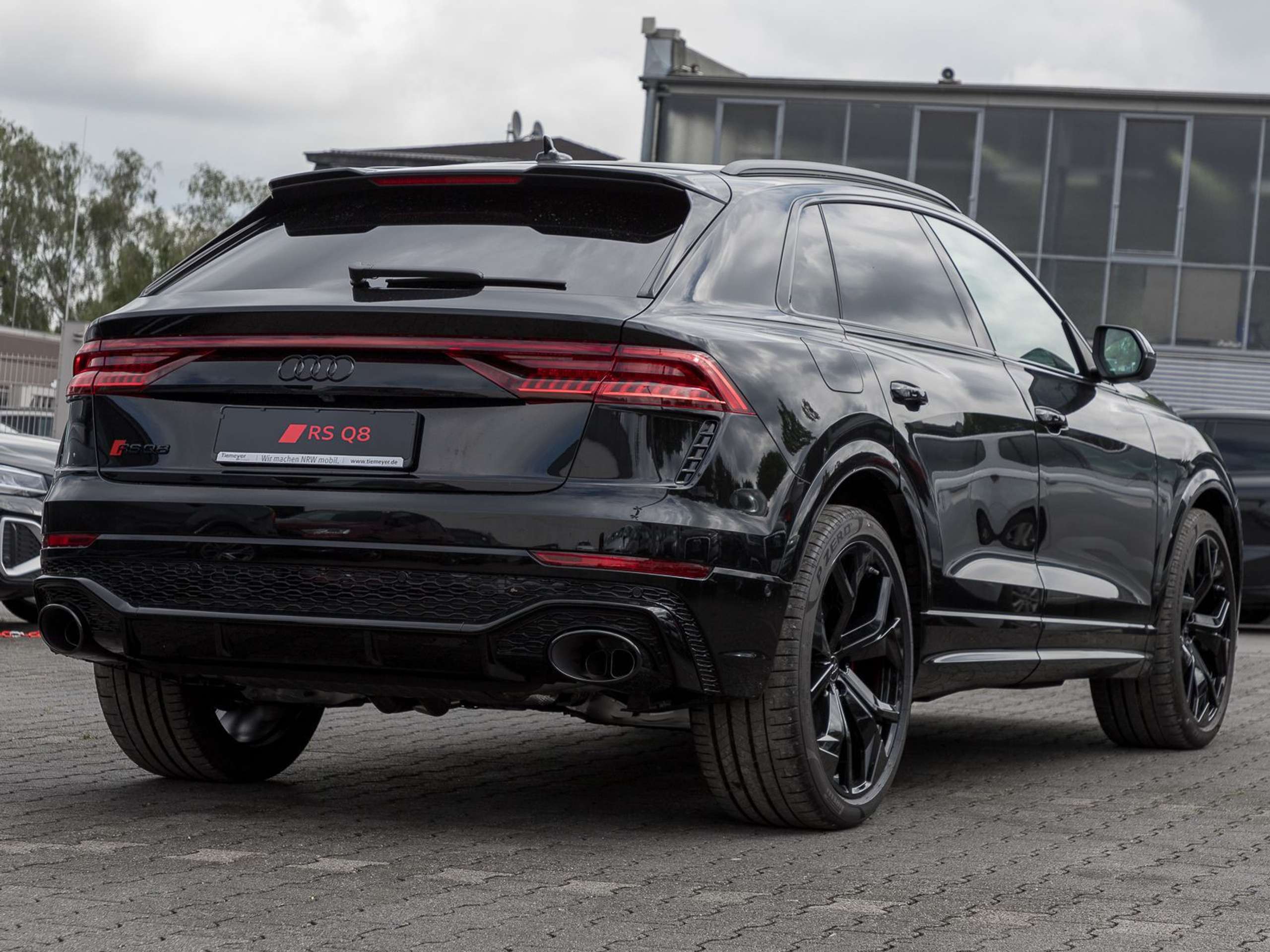 Audi - RS Q8