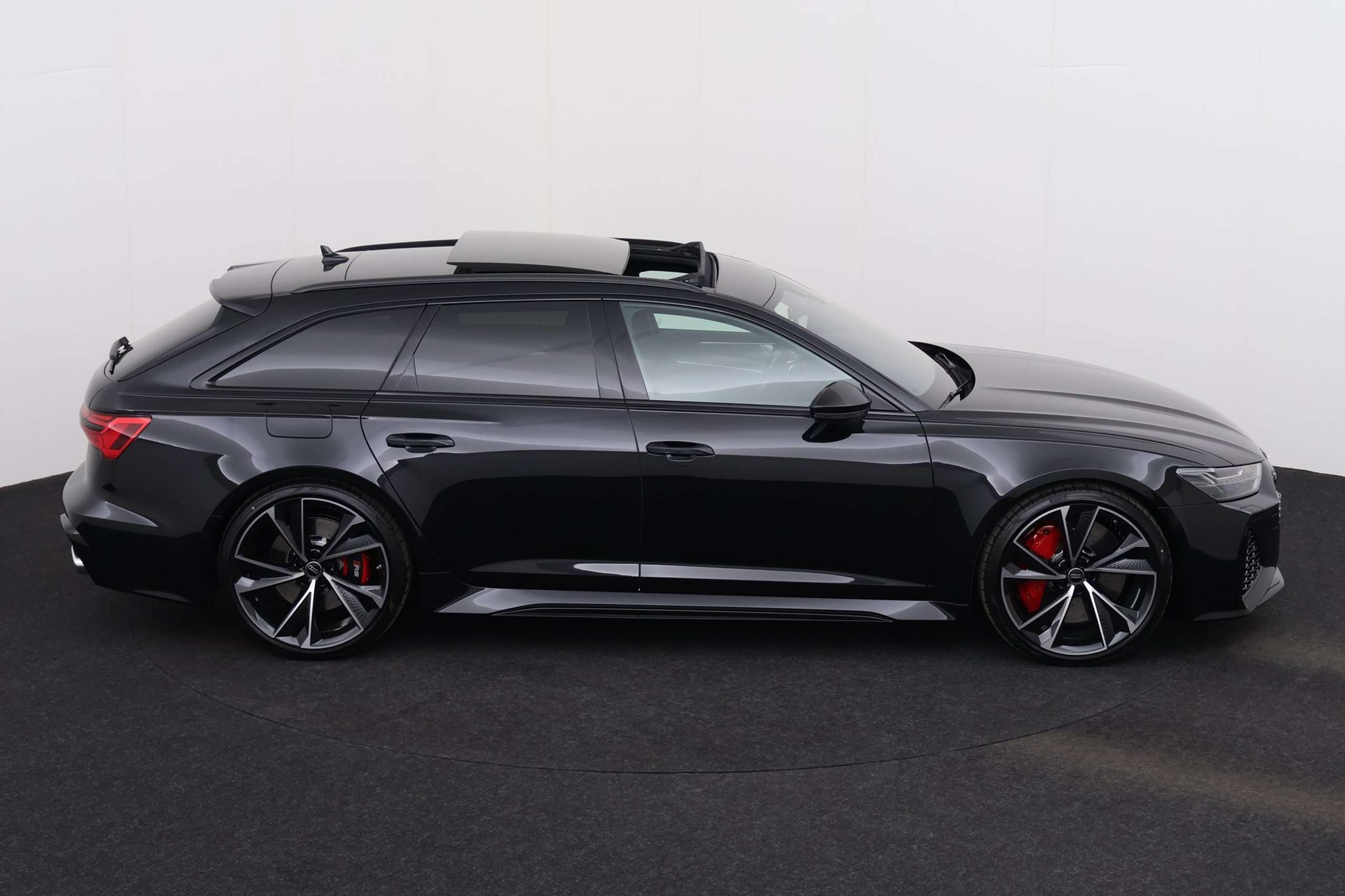 Audi - RS6