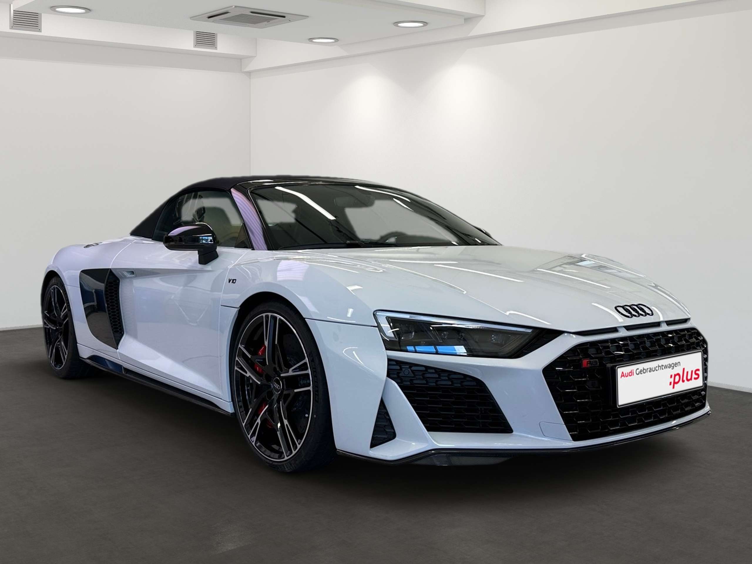 Audi - R8