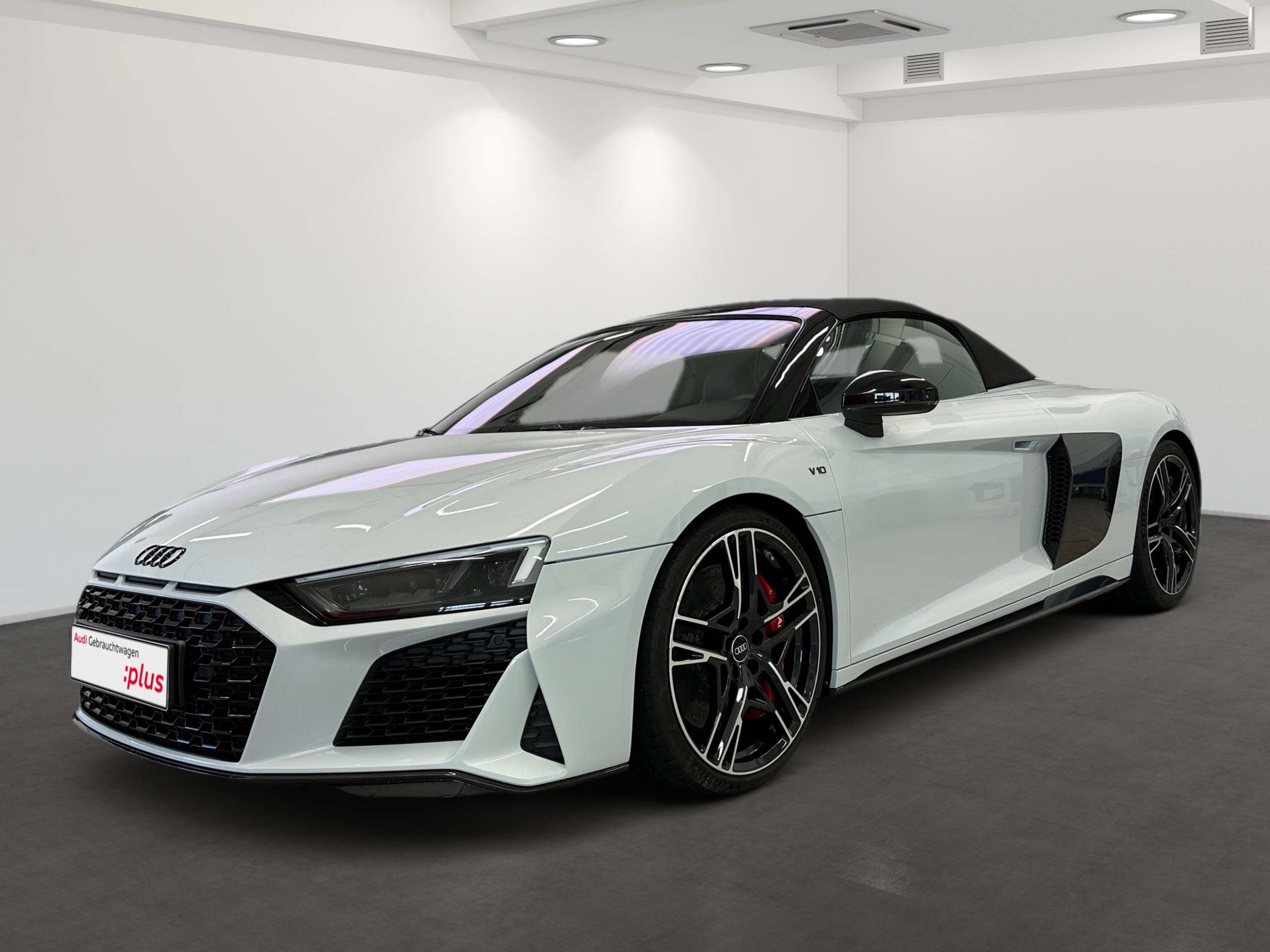 Audi - R8