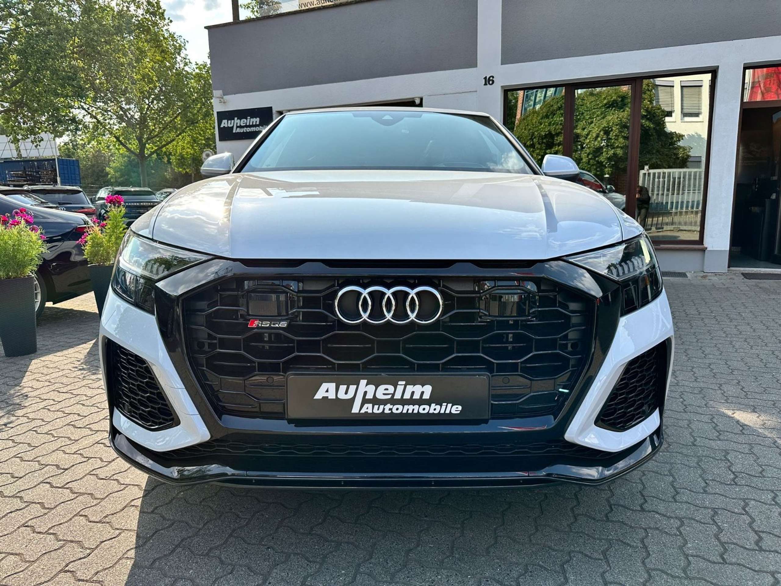 Audi - RS Q8