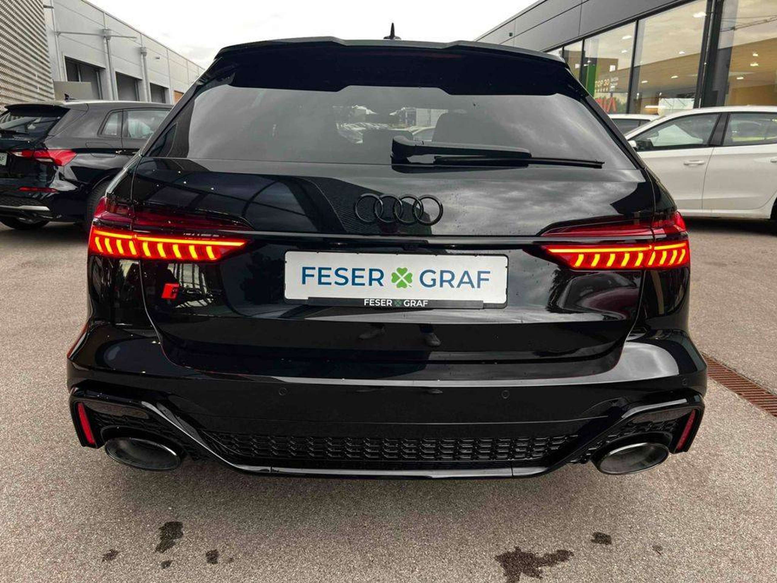 Audi - RS6