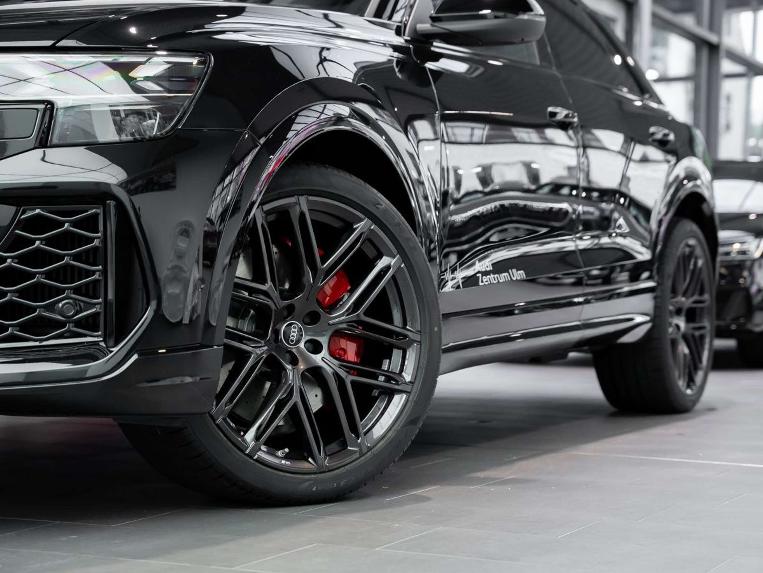 Audi - RS Q8