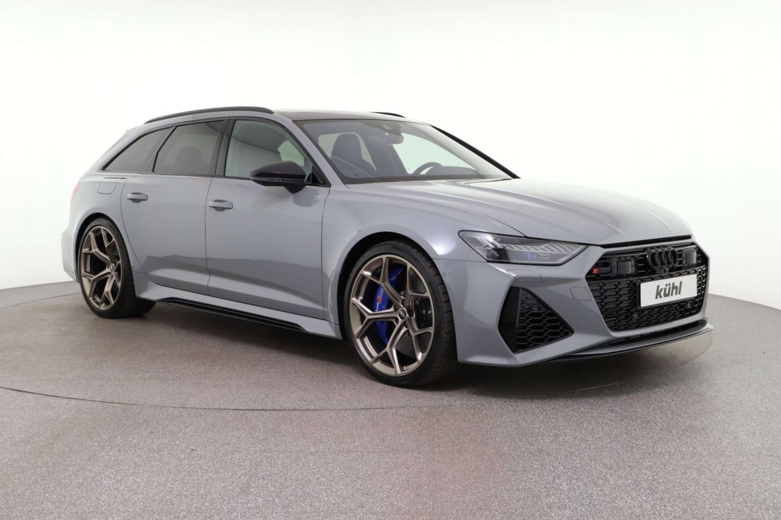 Audi - RS6