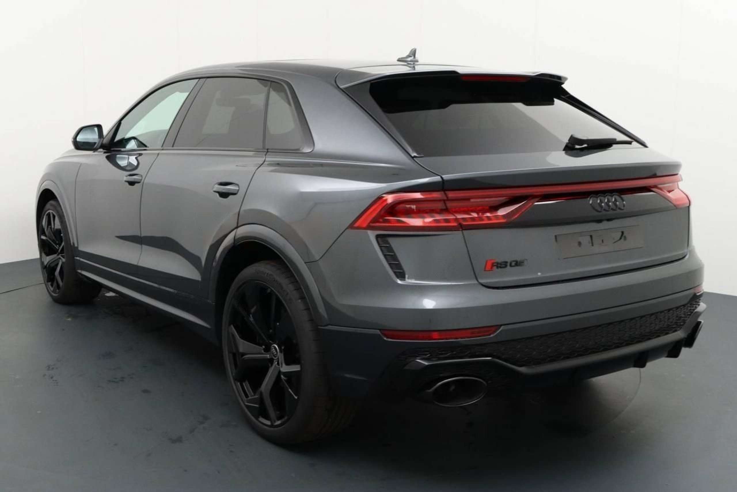 Audi - RS Q8