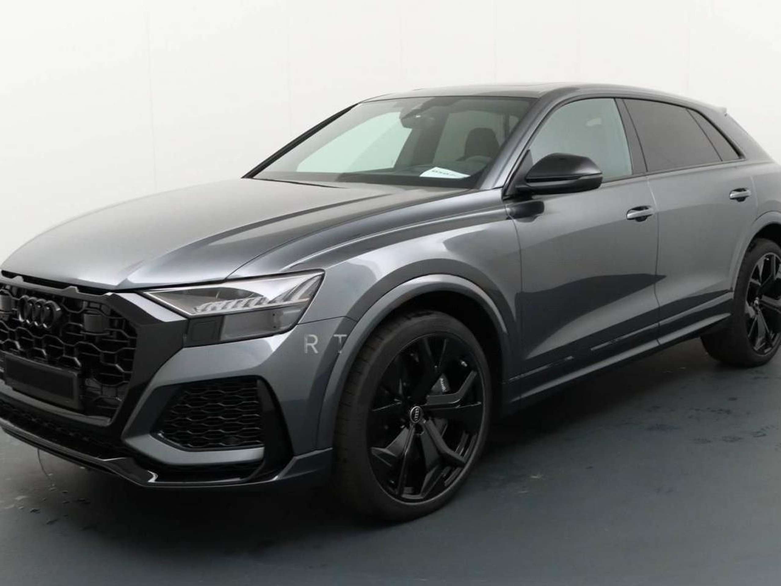 Audi RS Q8 2024