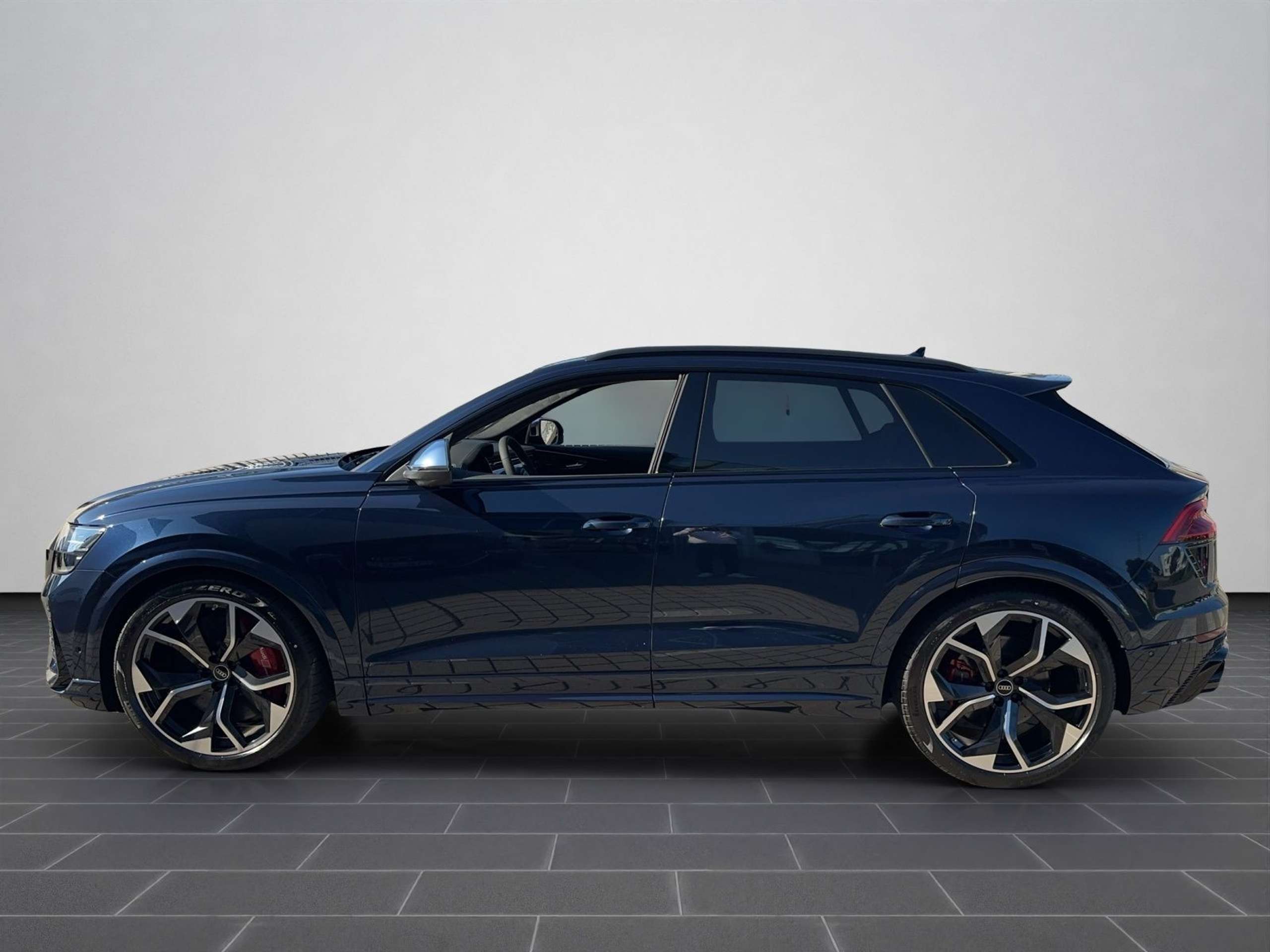 Audi - RS Q8