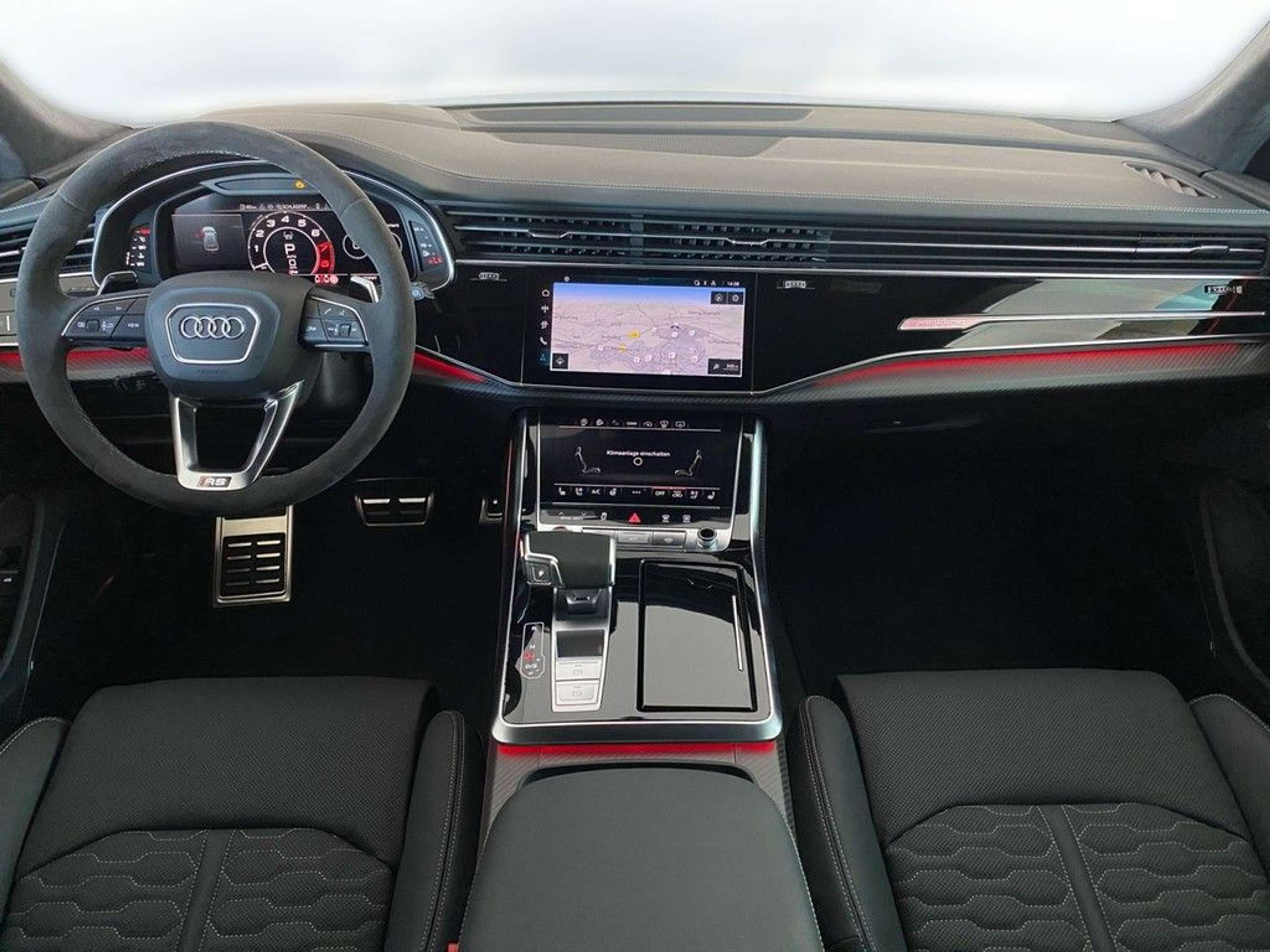 Audi - Q8