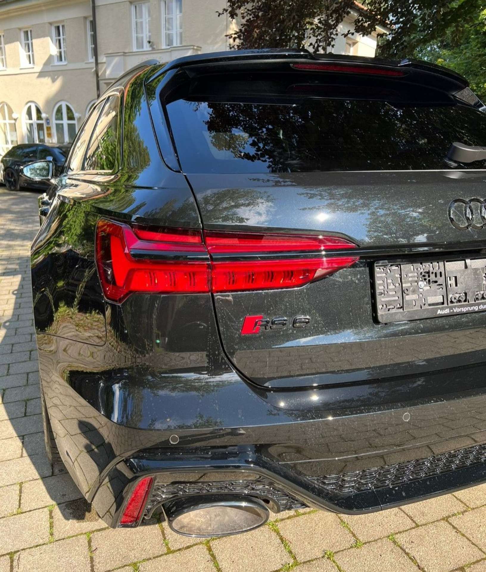 Audi - RS6