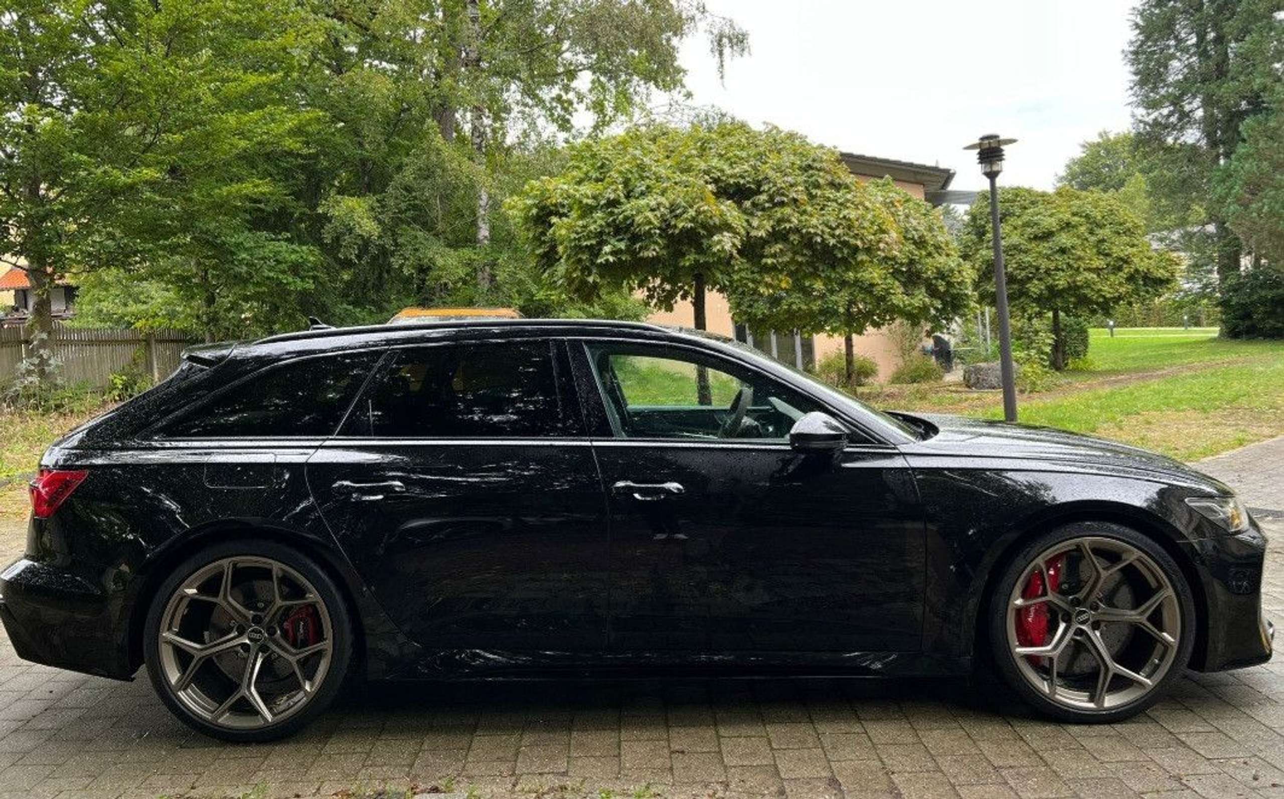 Audi - RS6