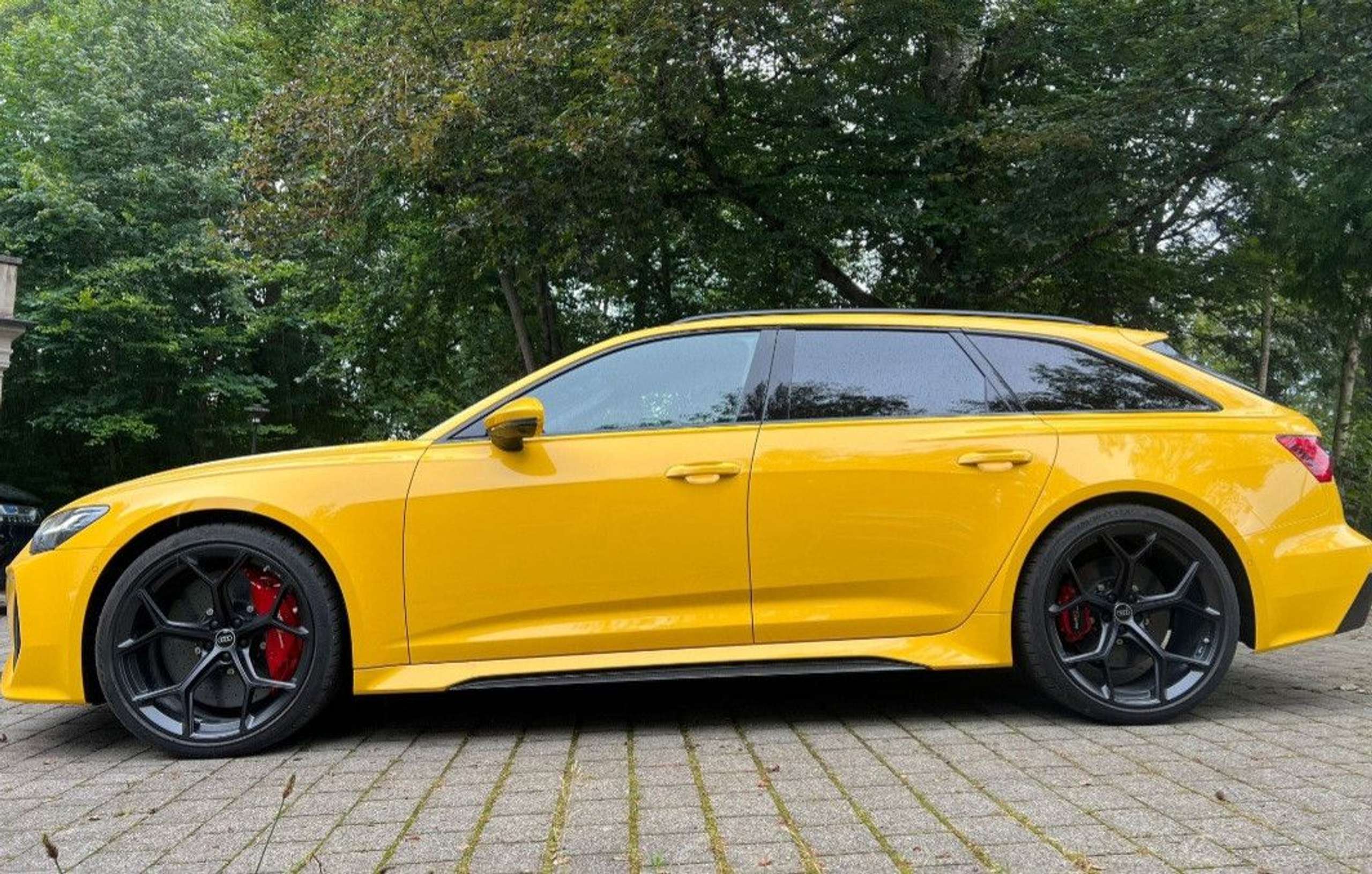 Audi - RS6