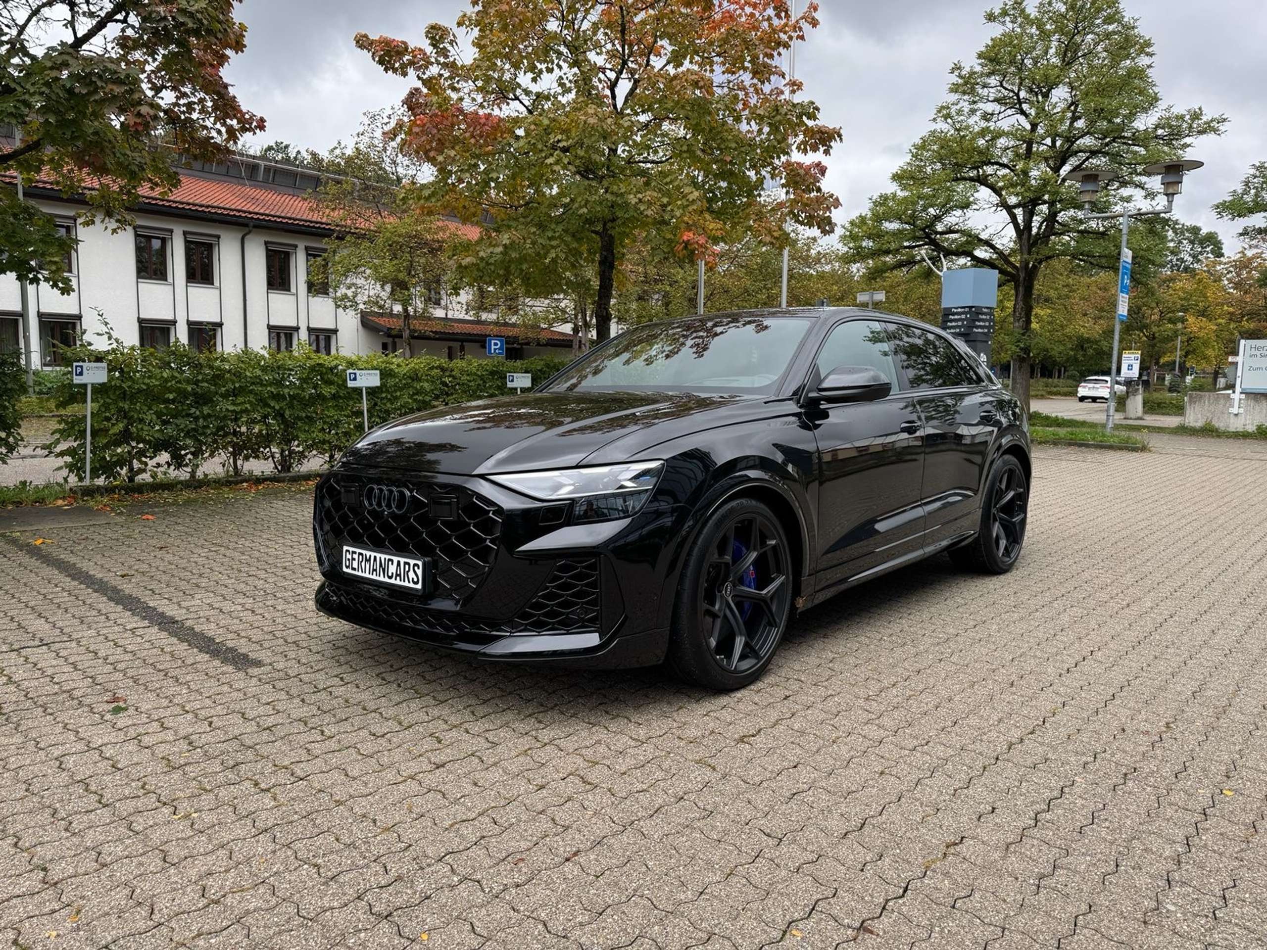 Audi - RS Q8