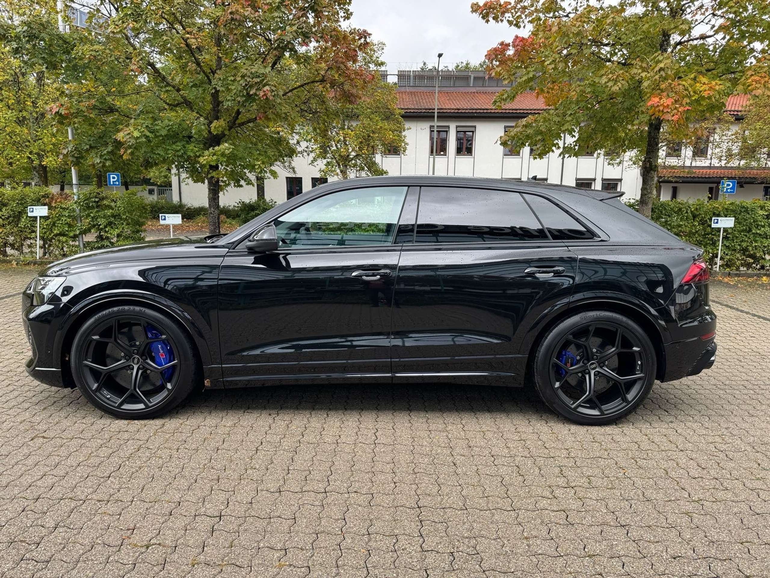 Audi - RS Q8