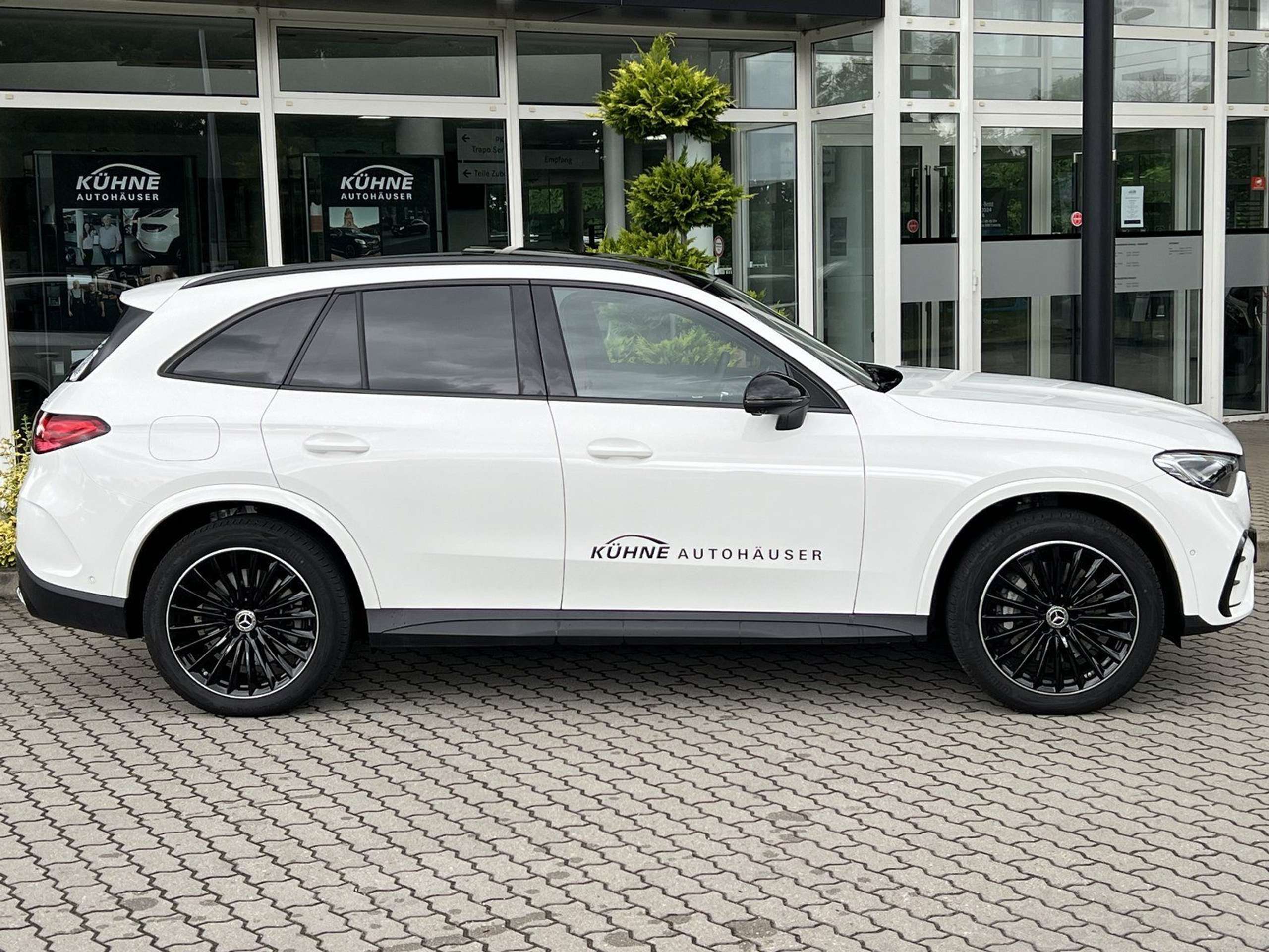 Mercedes-Benz - GLC 300