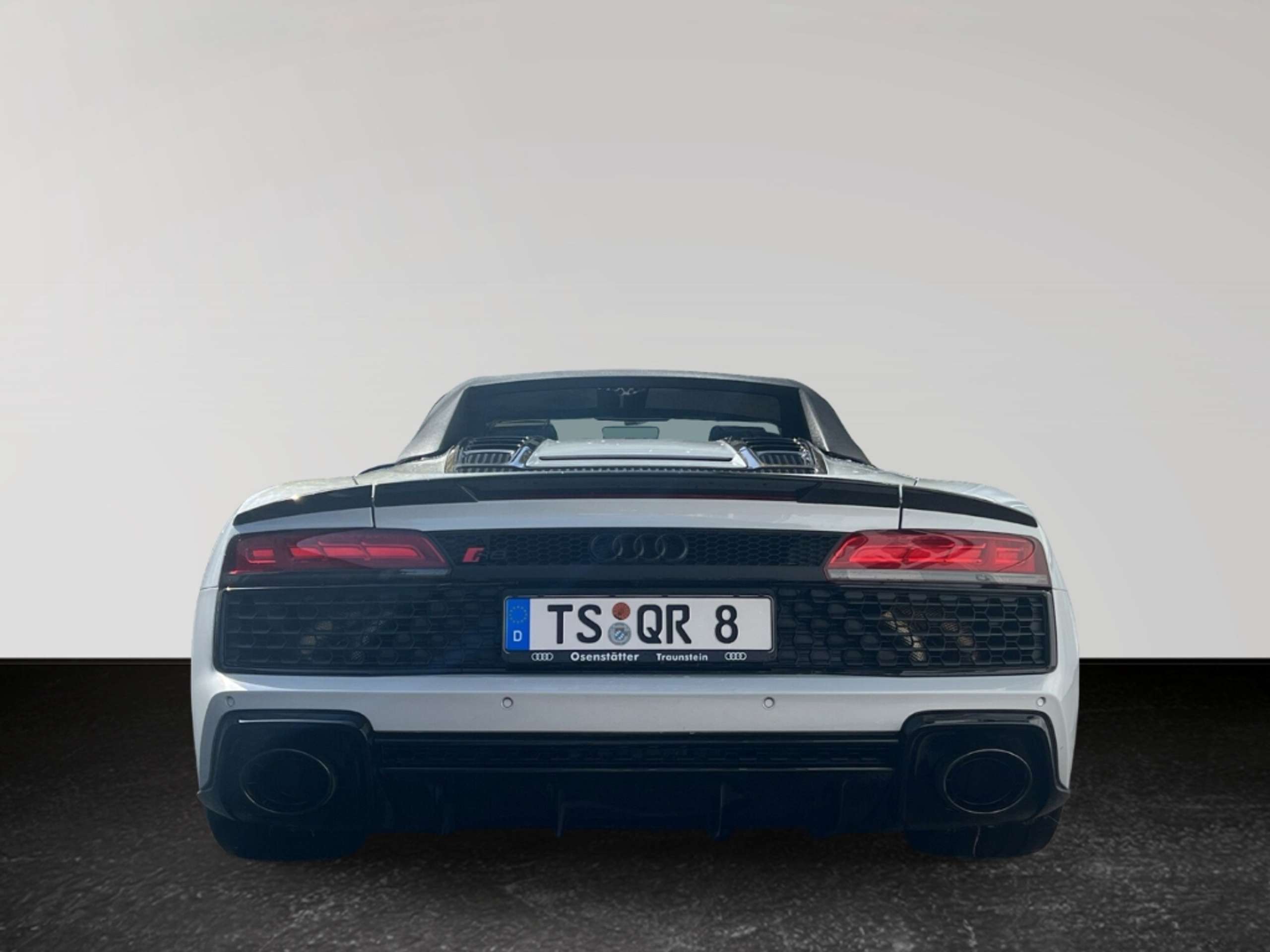 Audi - R8